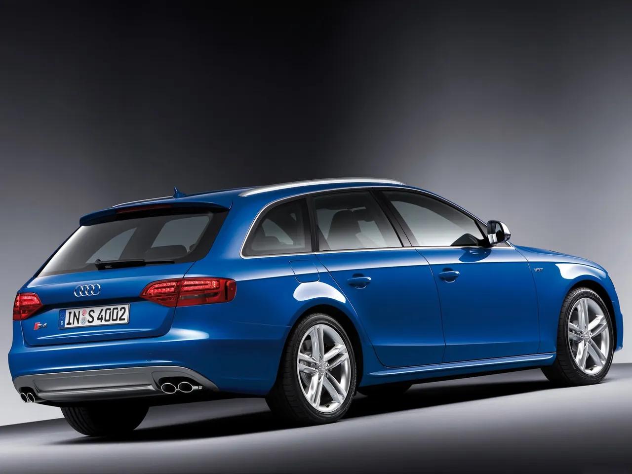 Audi S4 Avant (2009) – zadní tříčtvrteční pohled