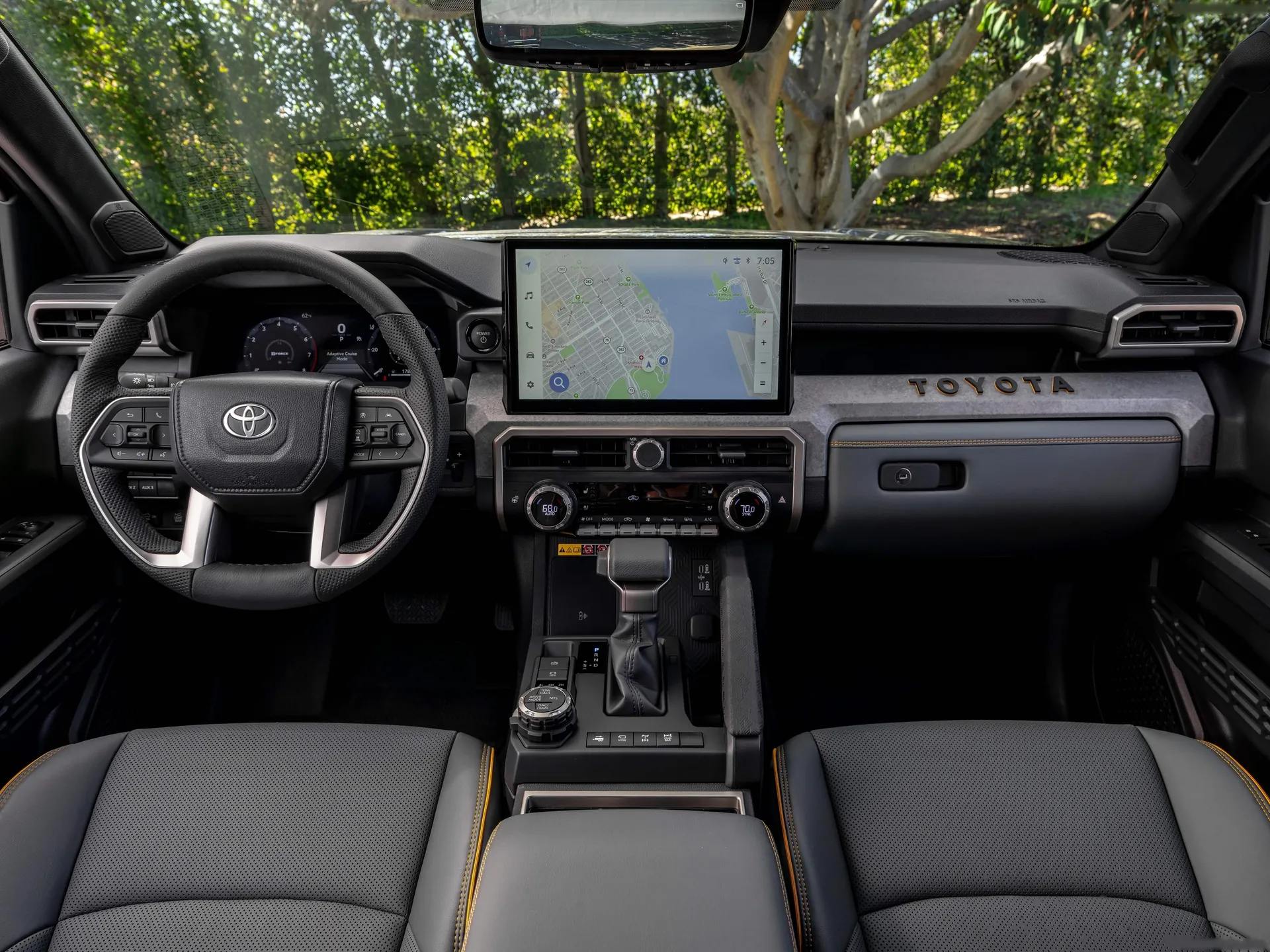Toyota Tacoma i-FORCE MAX TrailHunter (2024) – interiér