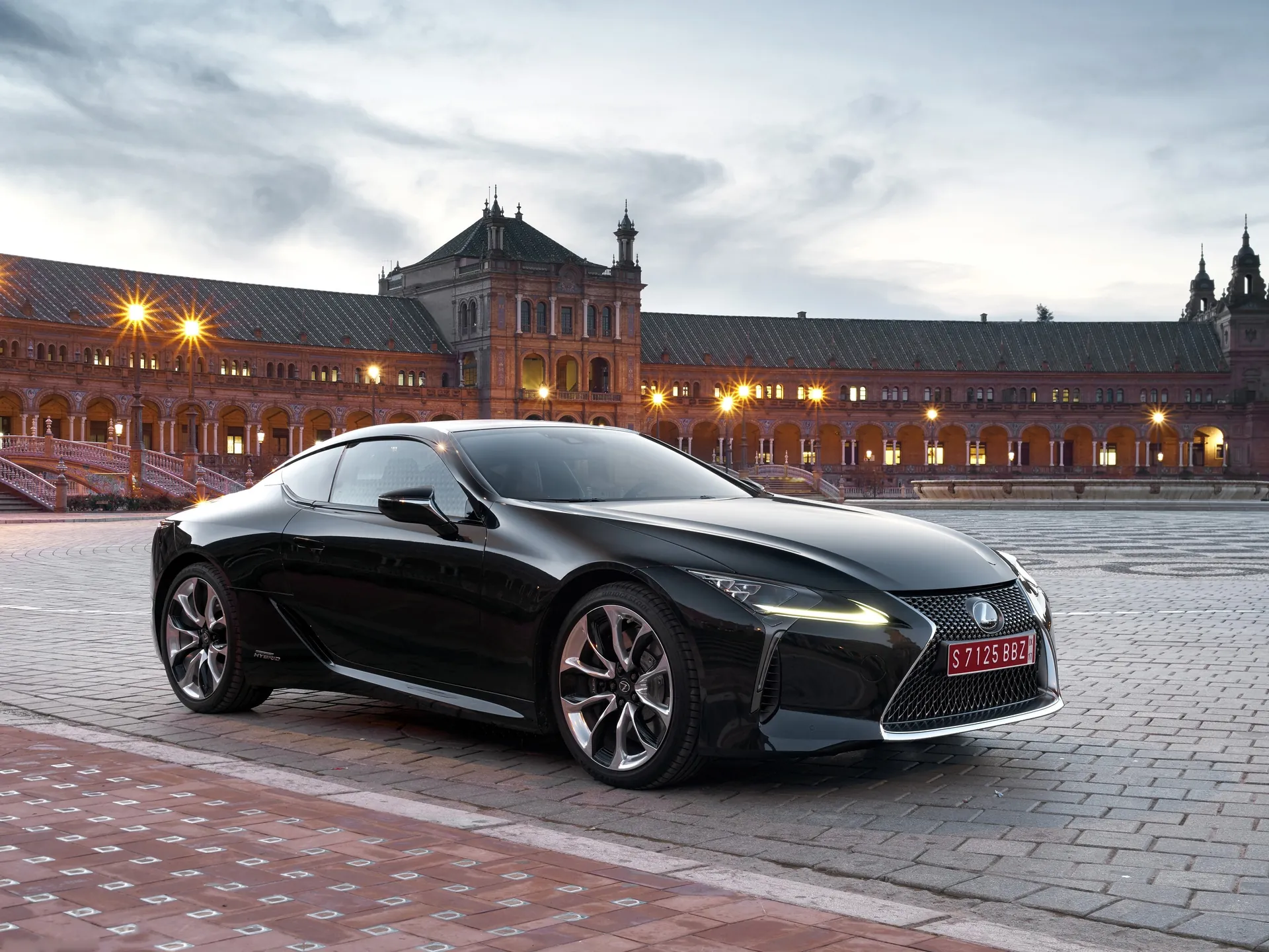 Lexus LC 500h (2018)