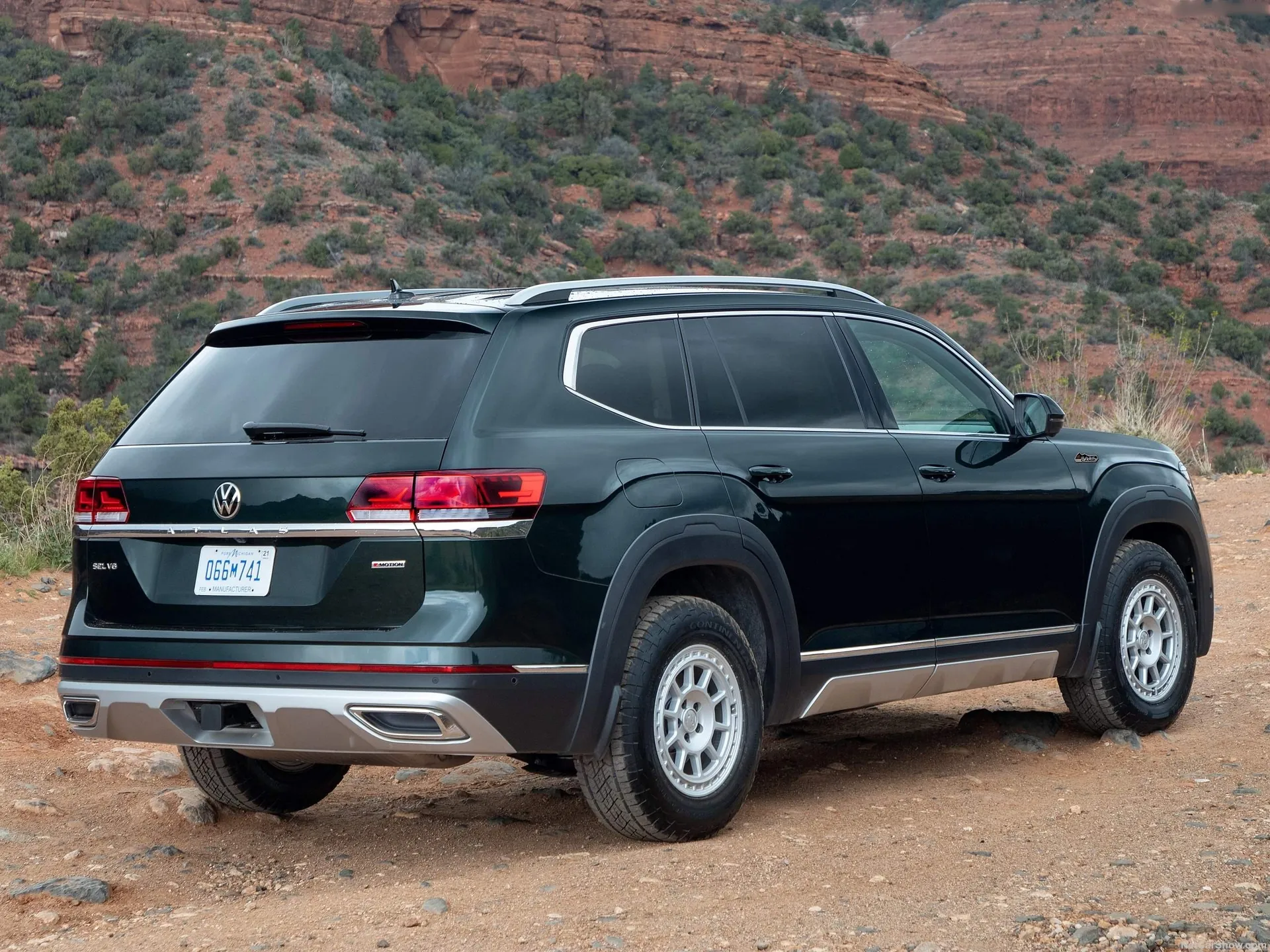 Volkswagen Atlas Basecamp (2021) - Rear Three-Quarter