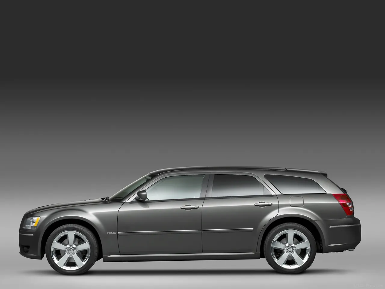 Dodge Magnum RT (2008) – boční profil