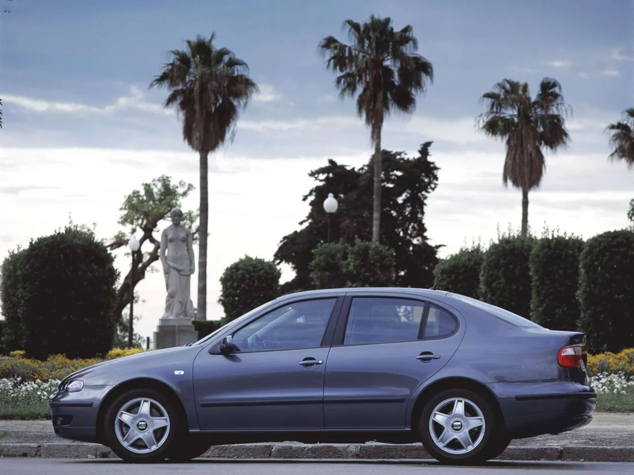 Seat Toledo (1998) – boční profil