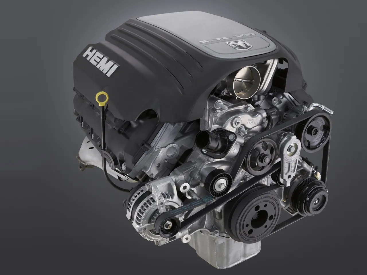 Dodge Challenger SRT8 Silver (2009) - Engine