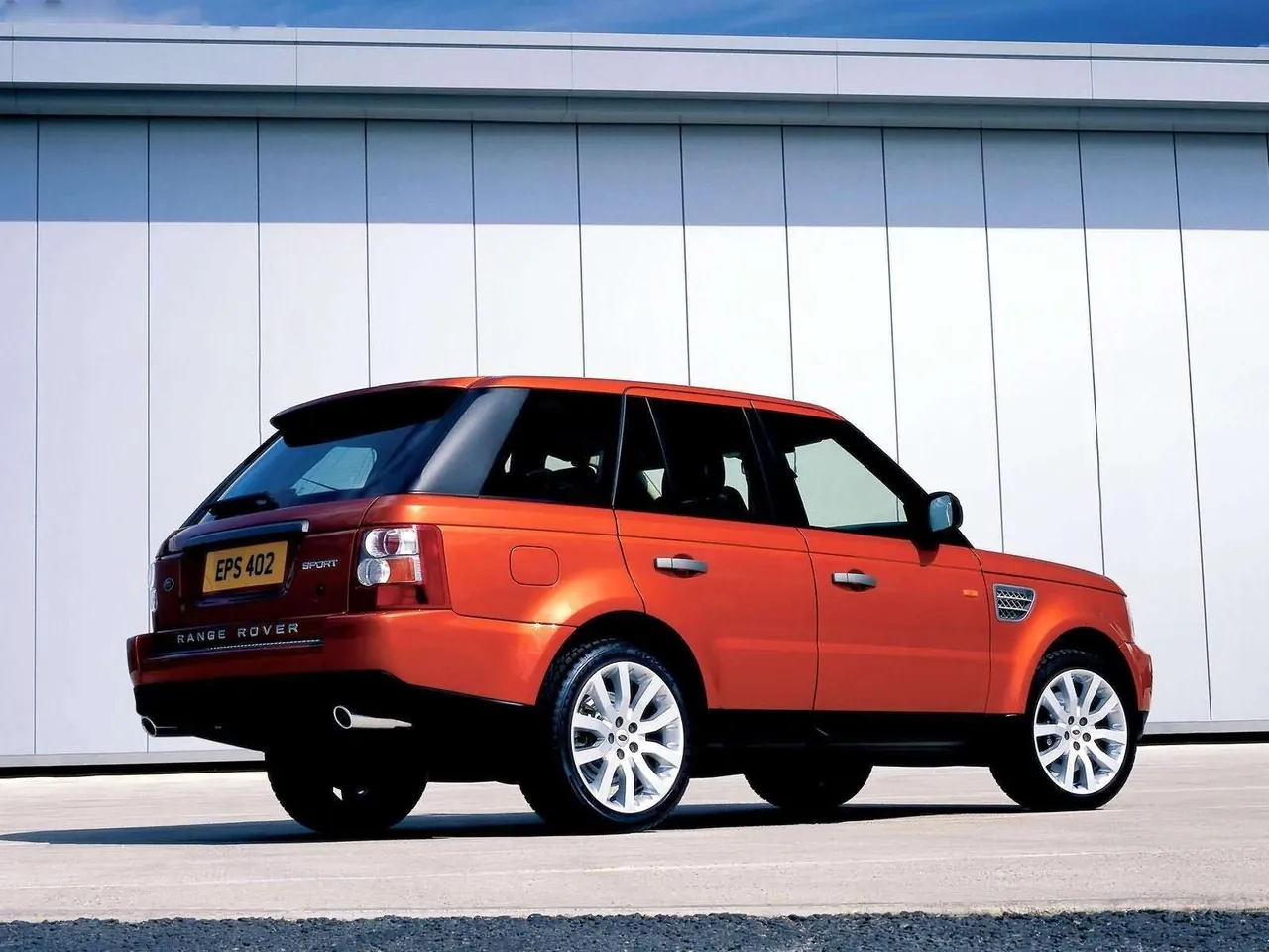 Land Rover Range Rover Sport (2006) – zadní tříčtvrteční pohled