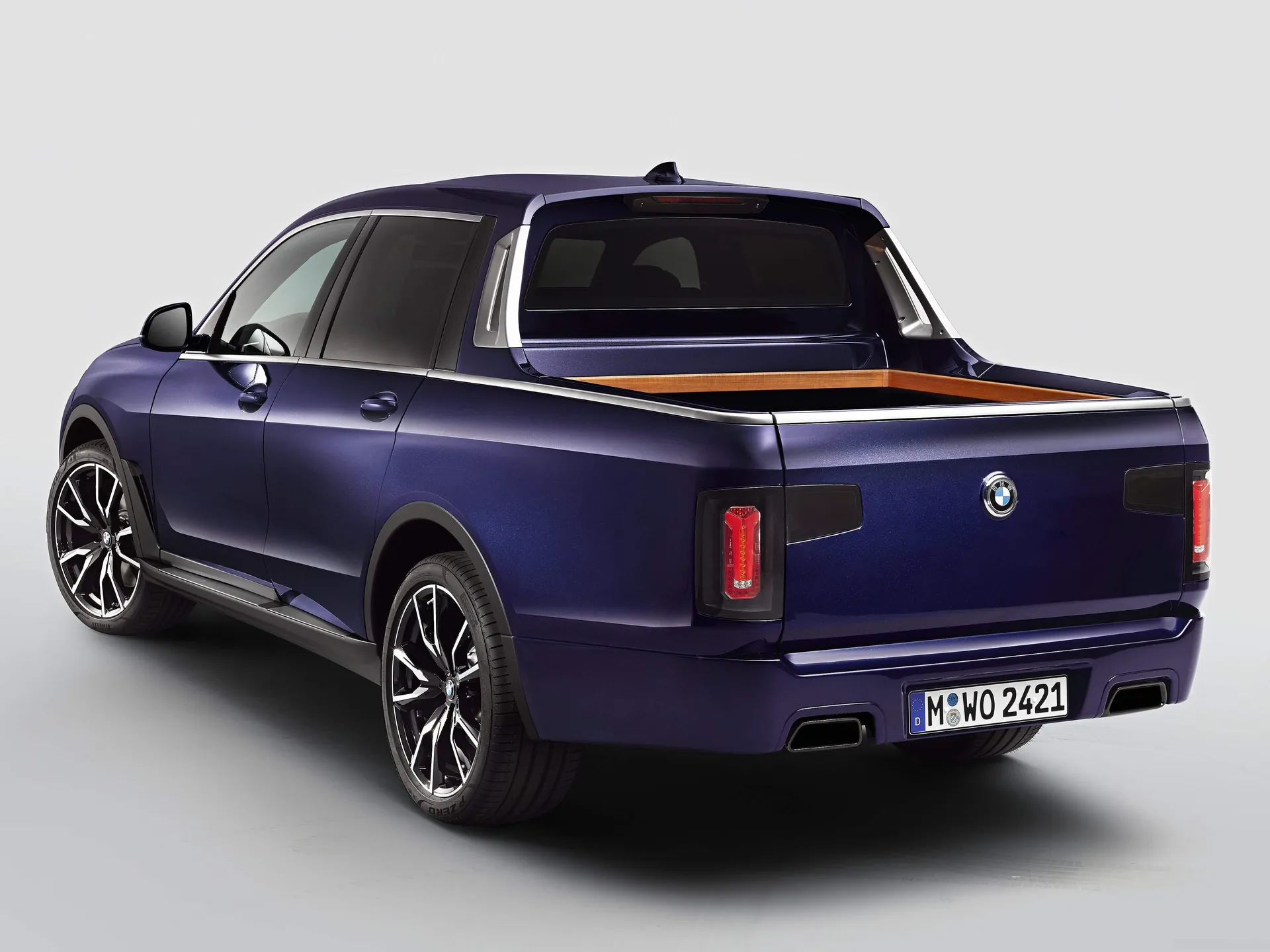 BMW X7 Pick-up Concept (2019) – zadní tříčtvrteční pohled