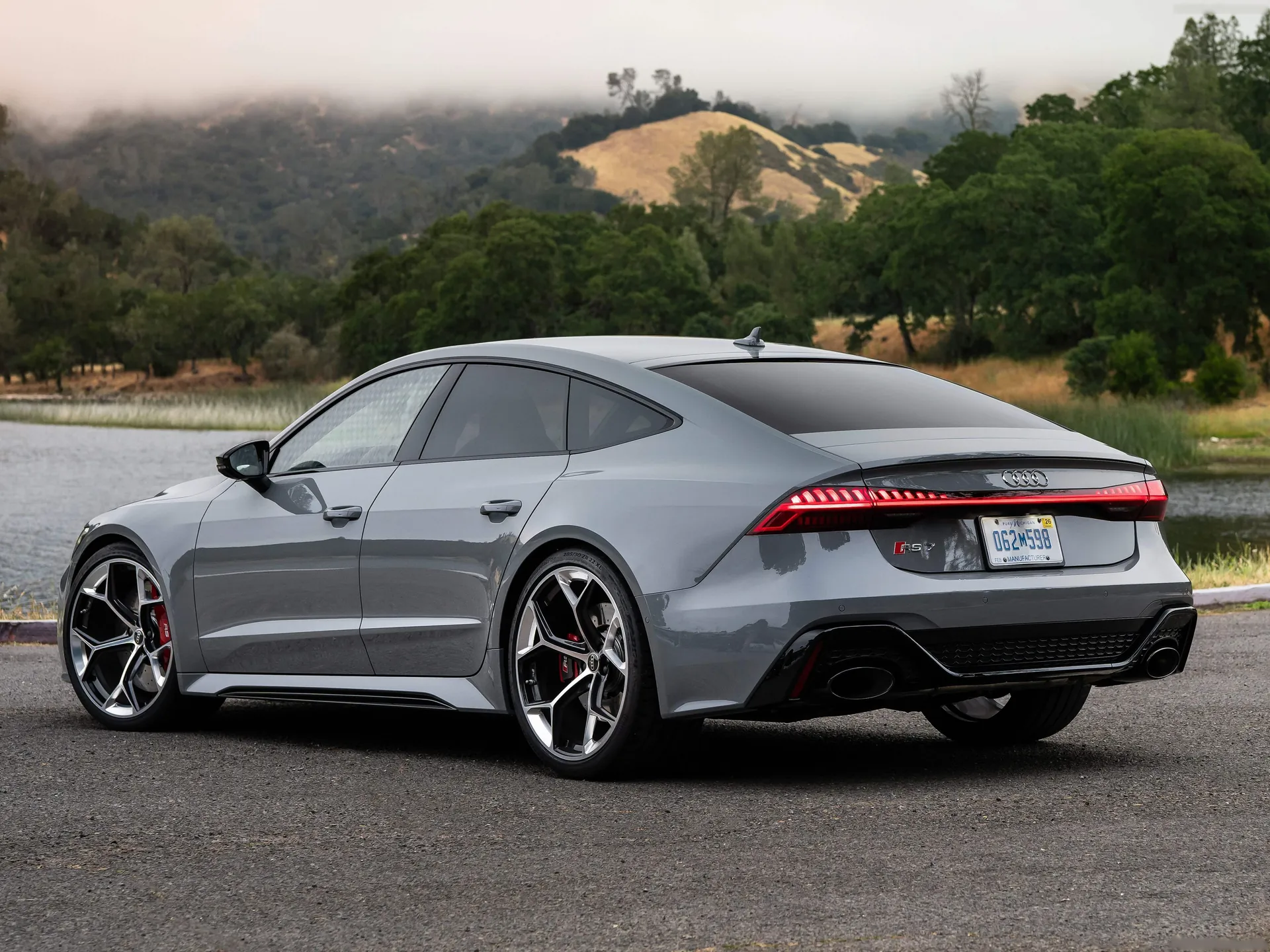 Audi RS7 Sportback performance (2023) – zadní tříčtvrteční pohled
