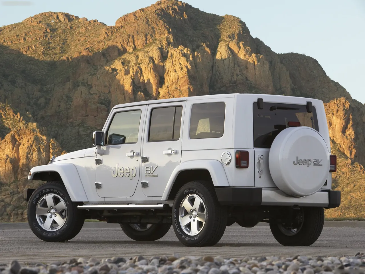 Jeep EV Concept (2008) – zadní tříčtvrteční pohled