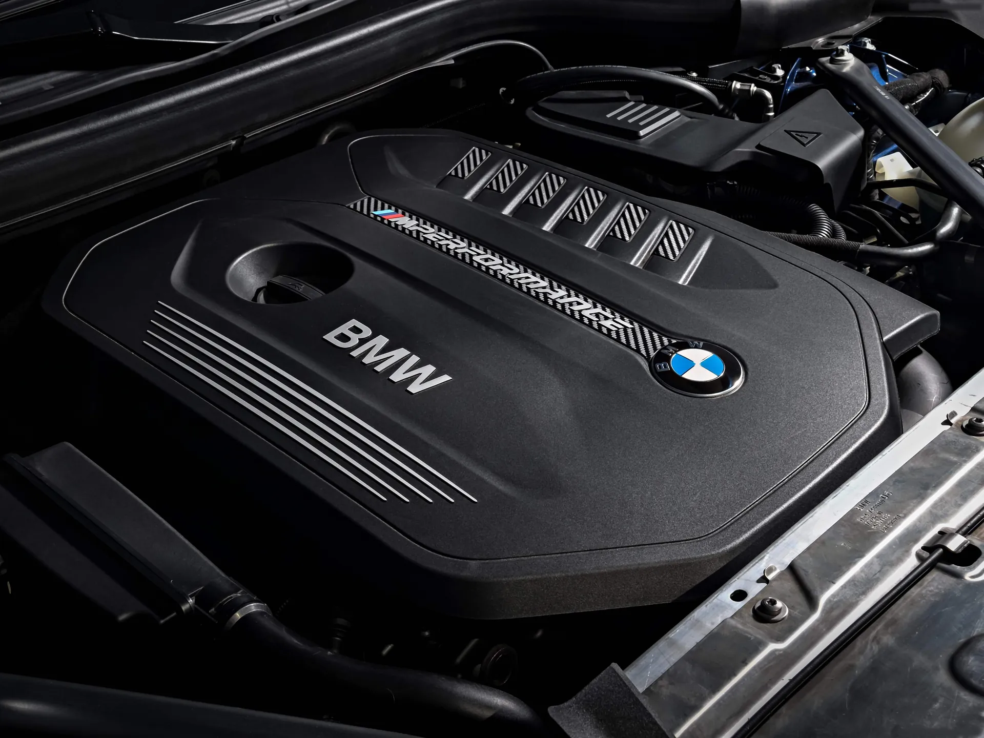 BMW X3 M40i (2018) – motorový prostor