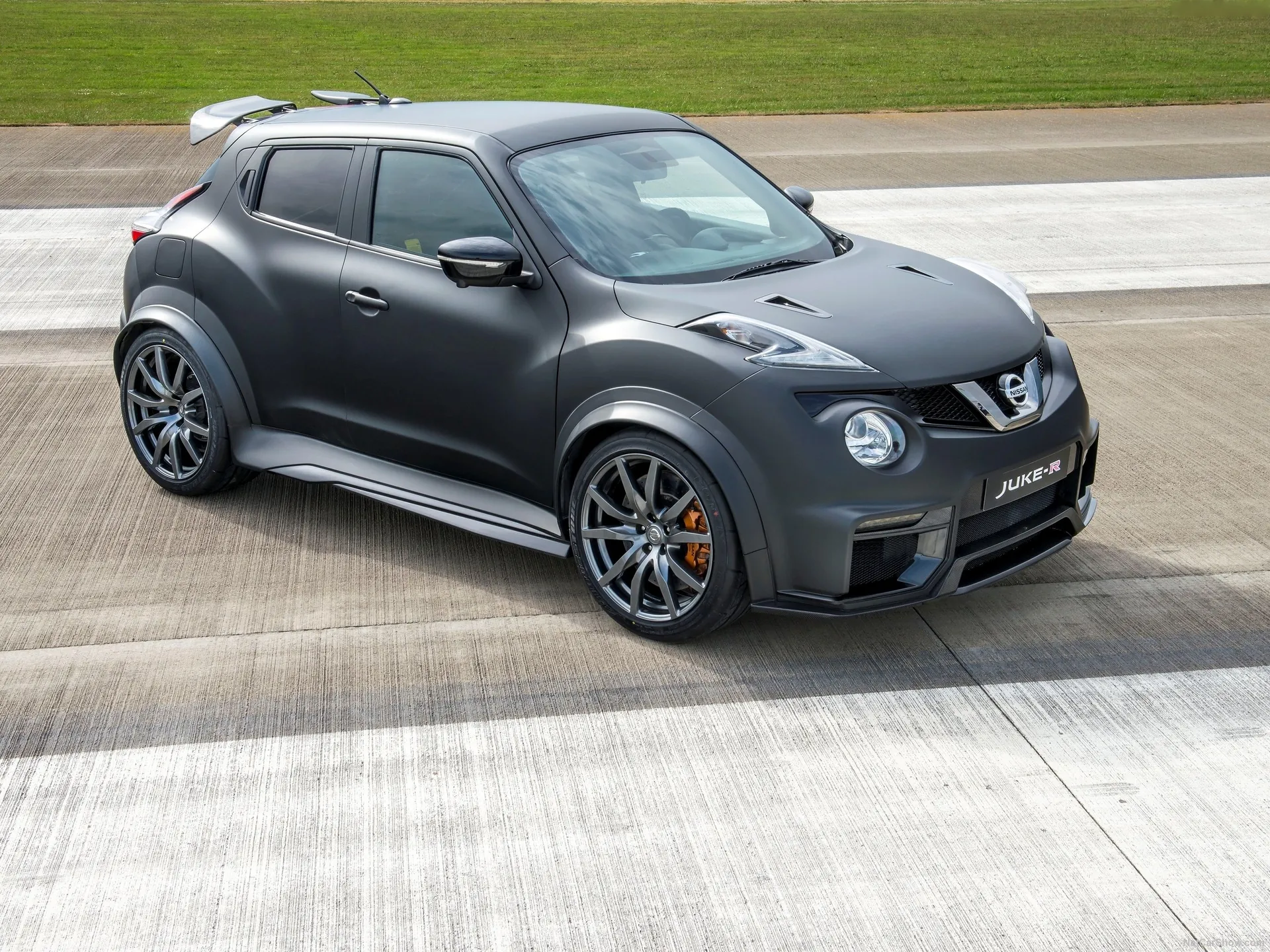 Nissan Juke-R 2.0 Concept (2015)