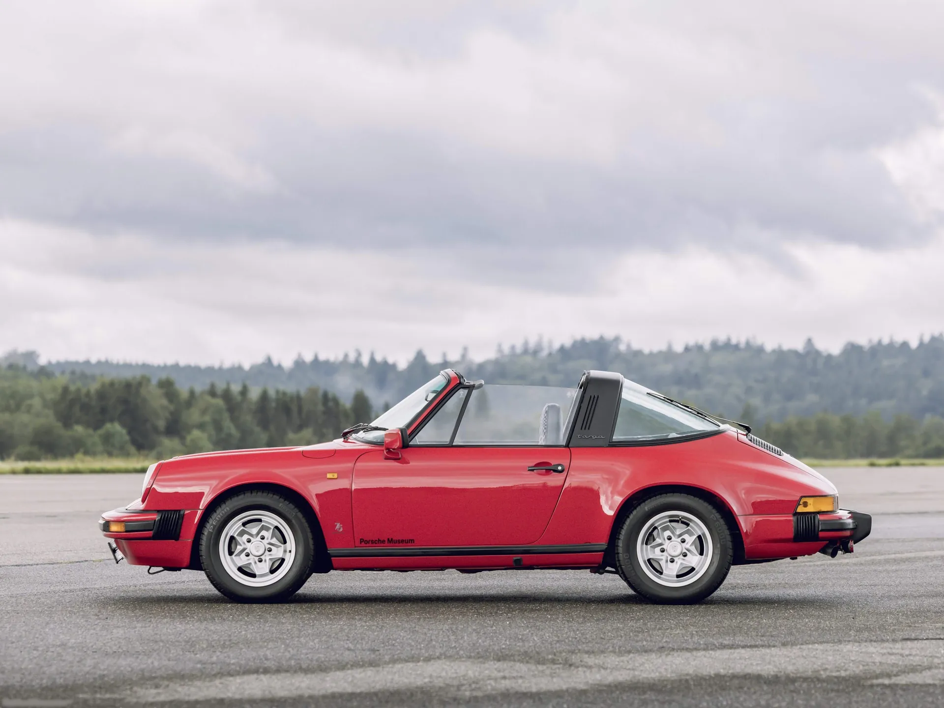 Porsche 911 SC 3.0 Targa (1981) - Side Profile