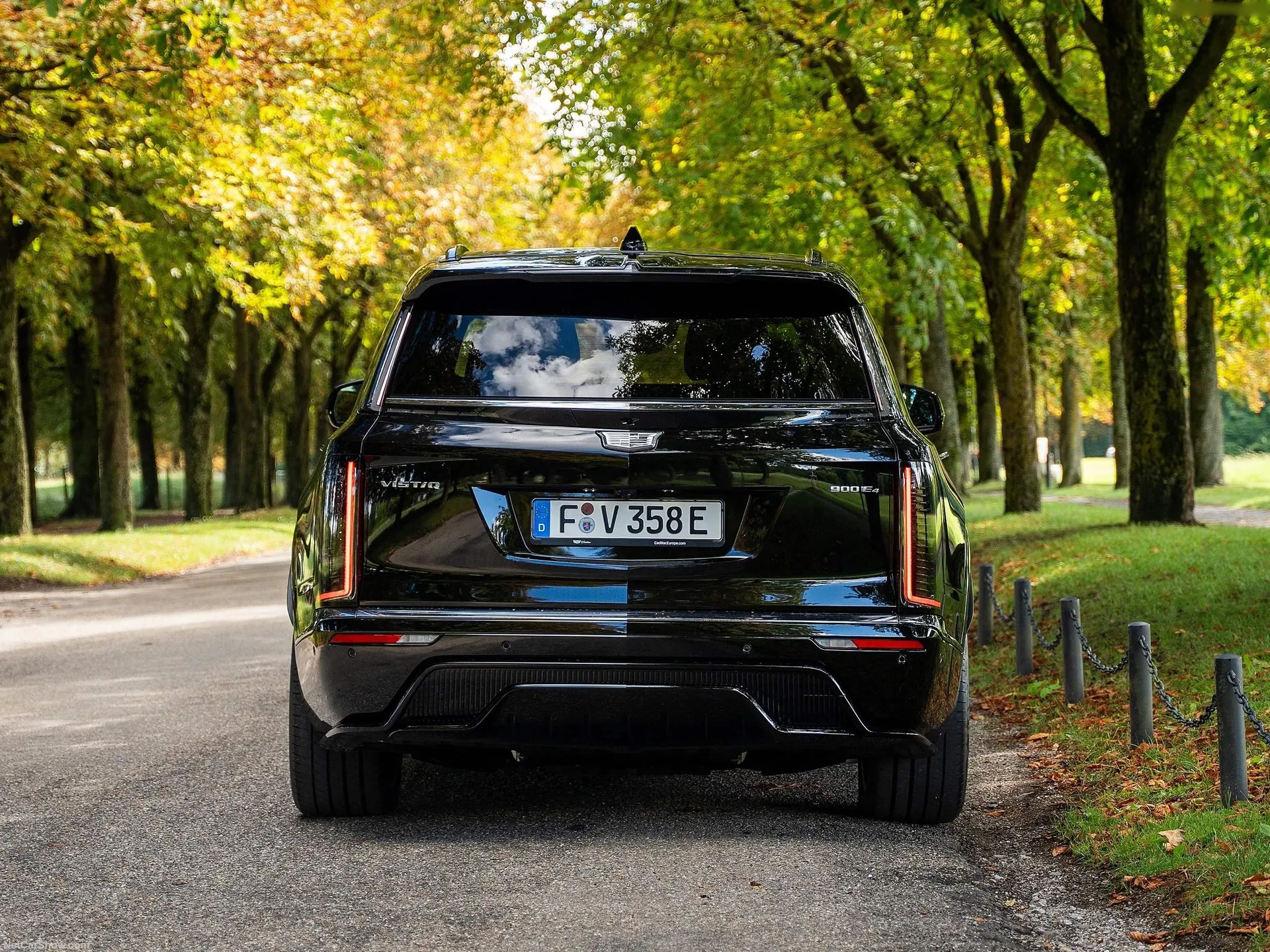 Cadillac Vistiq (2026) – zezadu