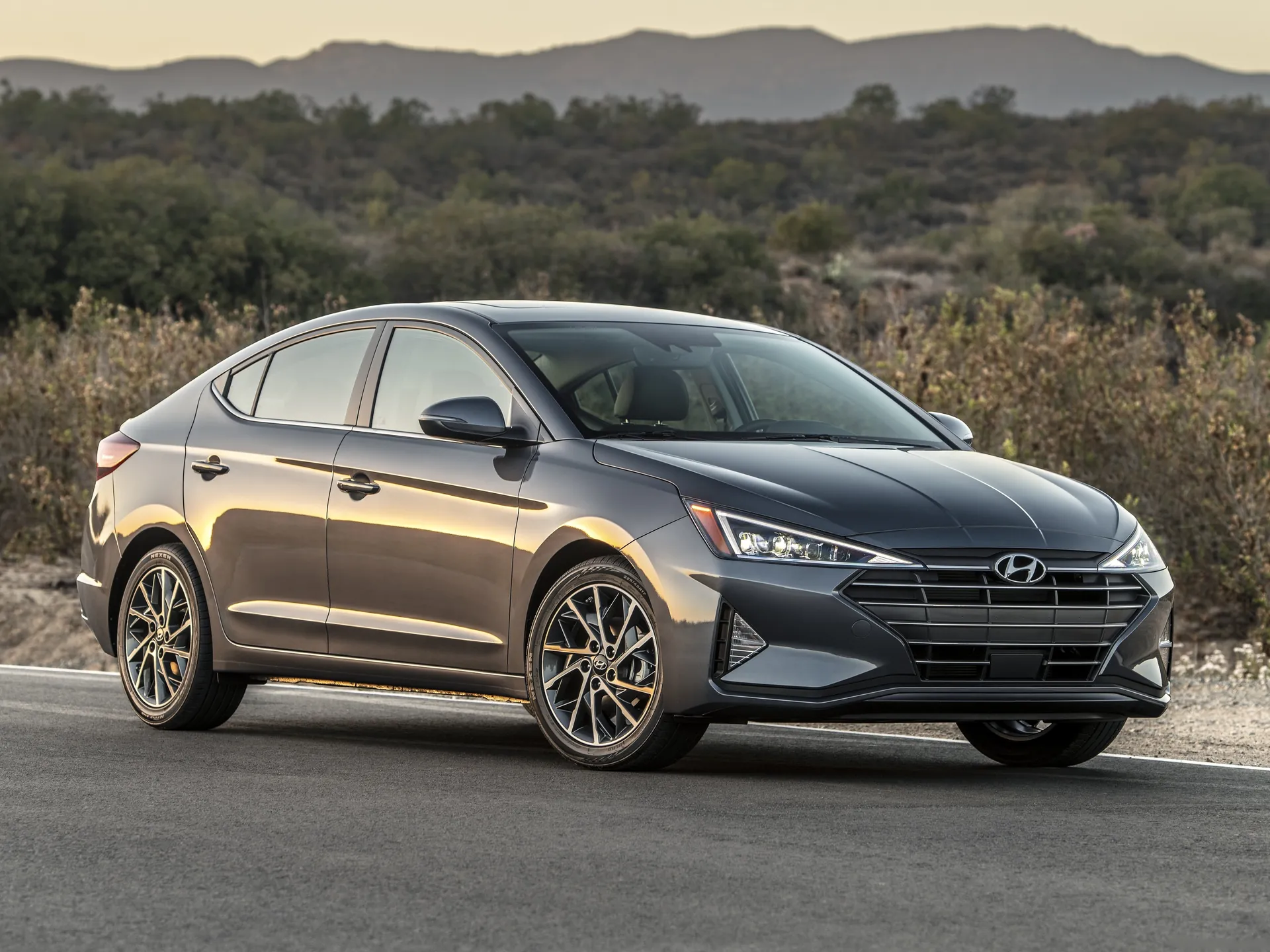 Hyundai Elantra (2019)