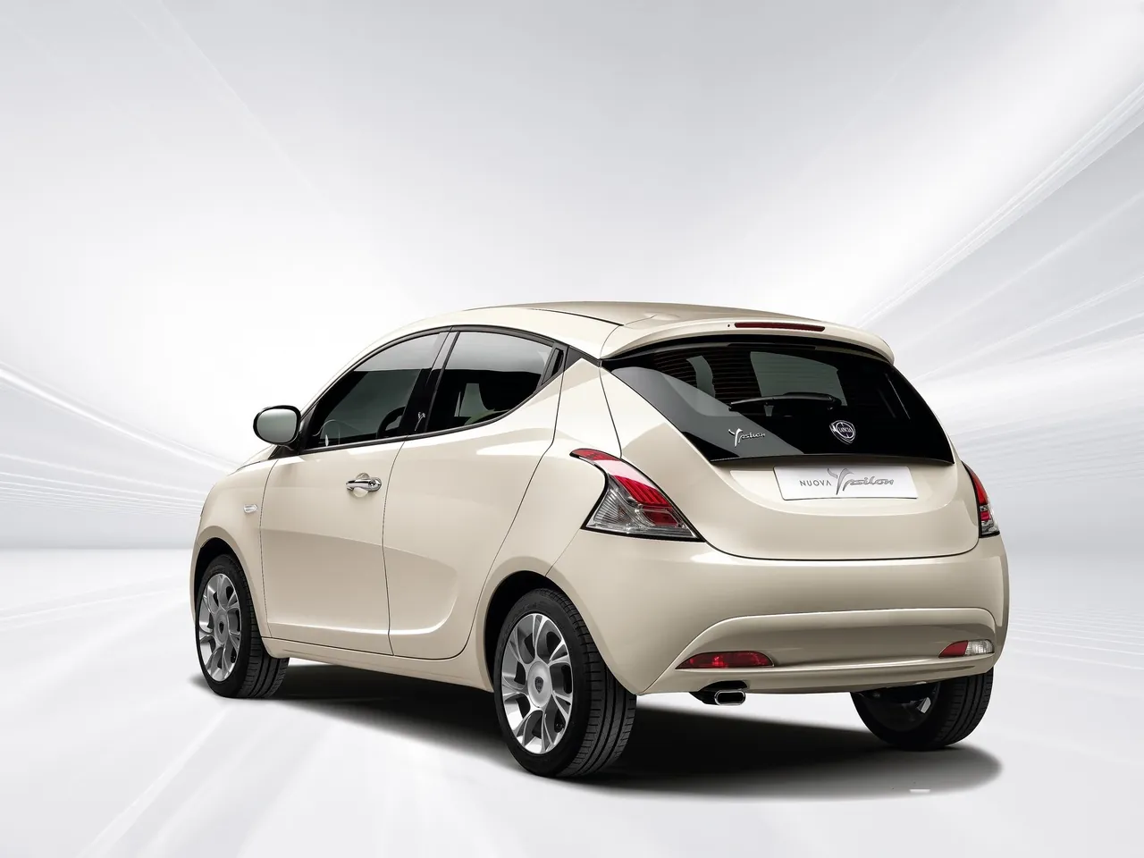 Lancia Ypsilon (2016) – zadní tříčtvrteční pohled
