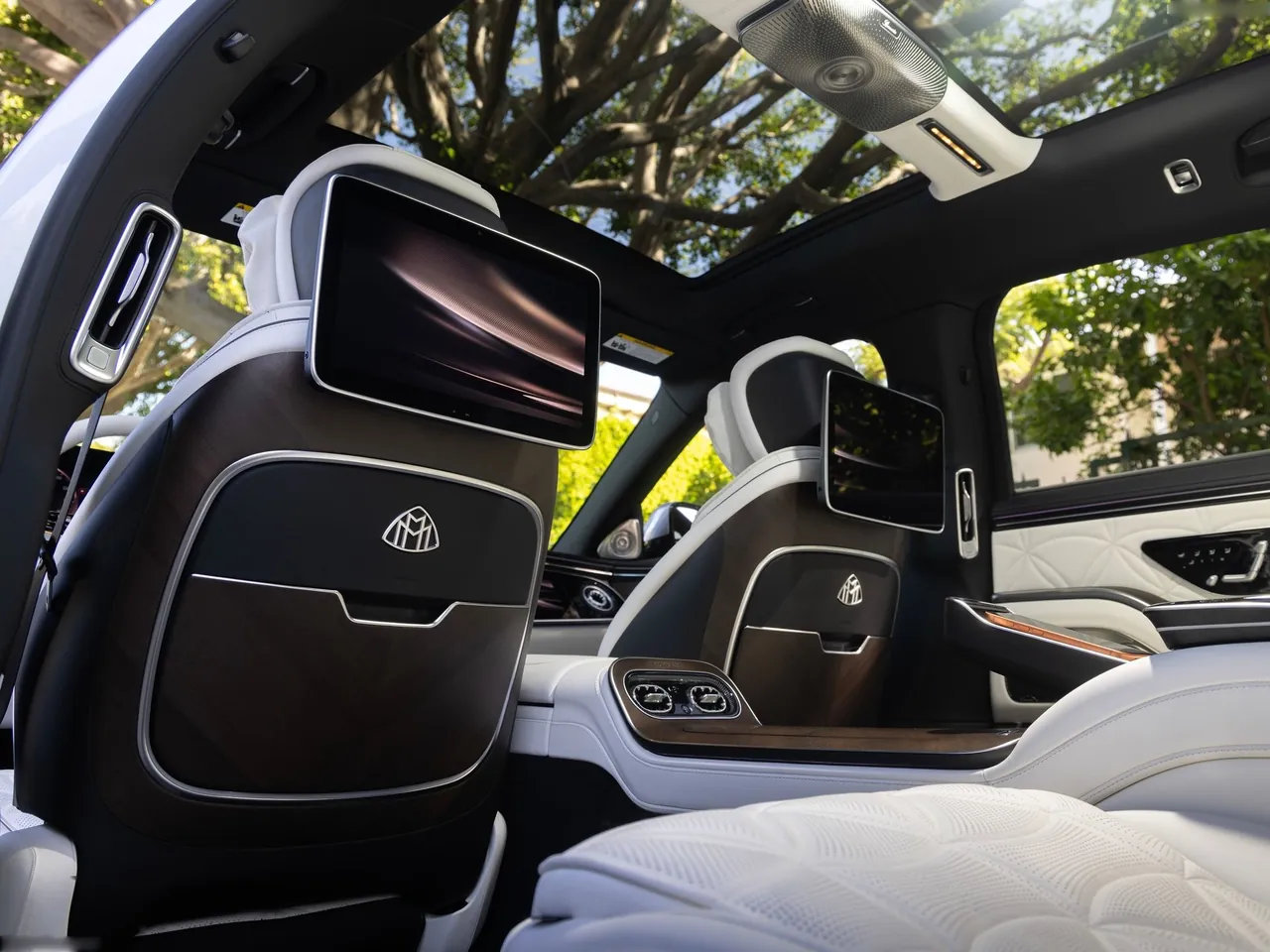 Mercedes-Benz S680 Maybach [US] (2027)