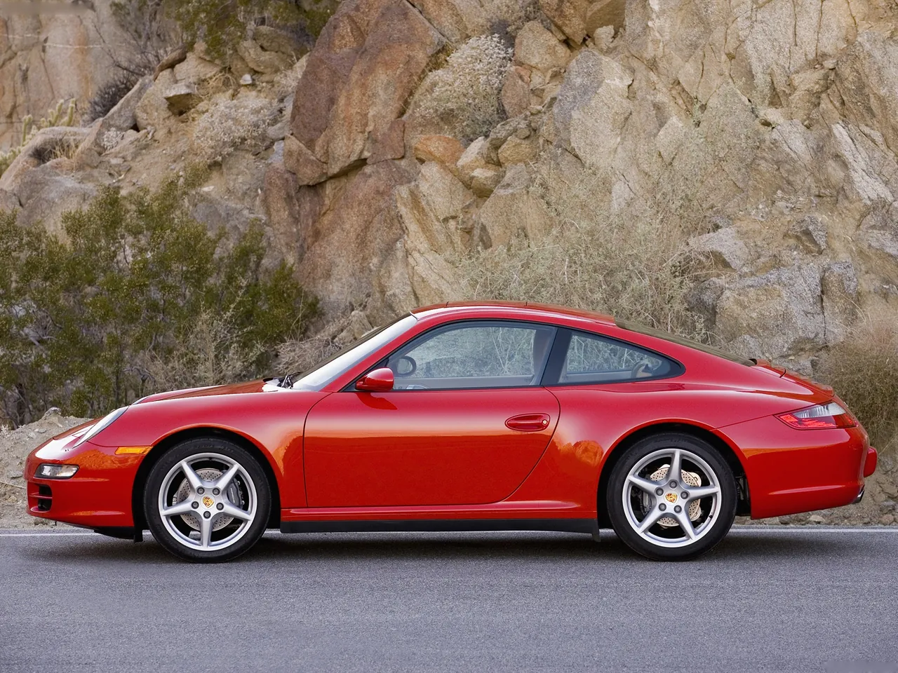 Porsche 911 Carrera 4 (2007) - Side Profile