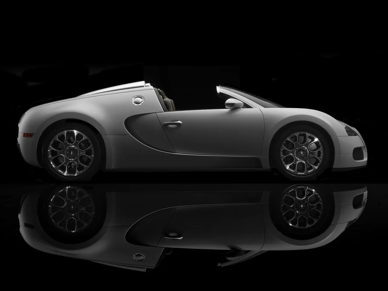 Bugatti Veyron Grand Sport (2009) – boční profil
