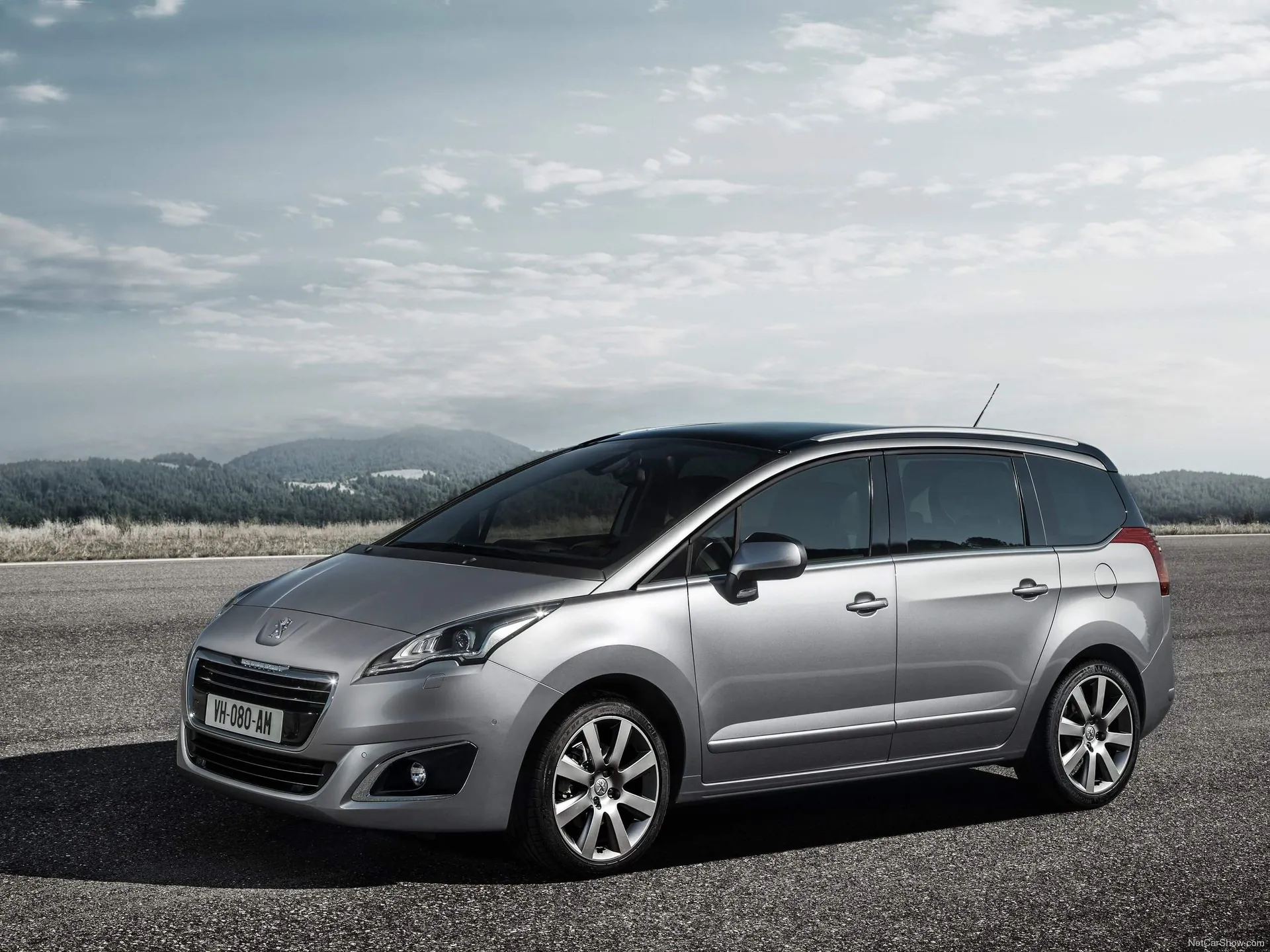 Peugeot 5008 (2014)