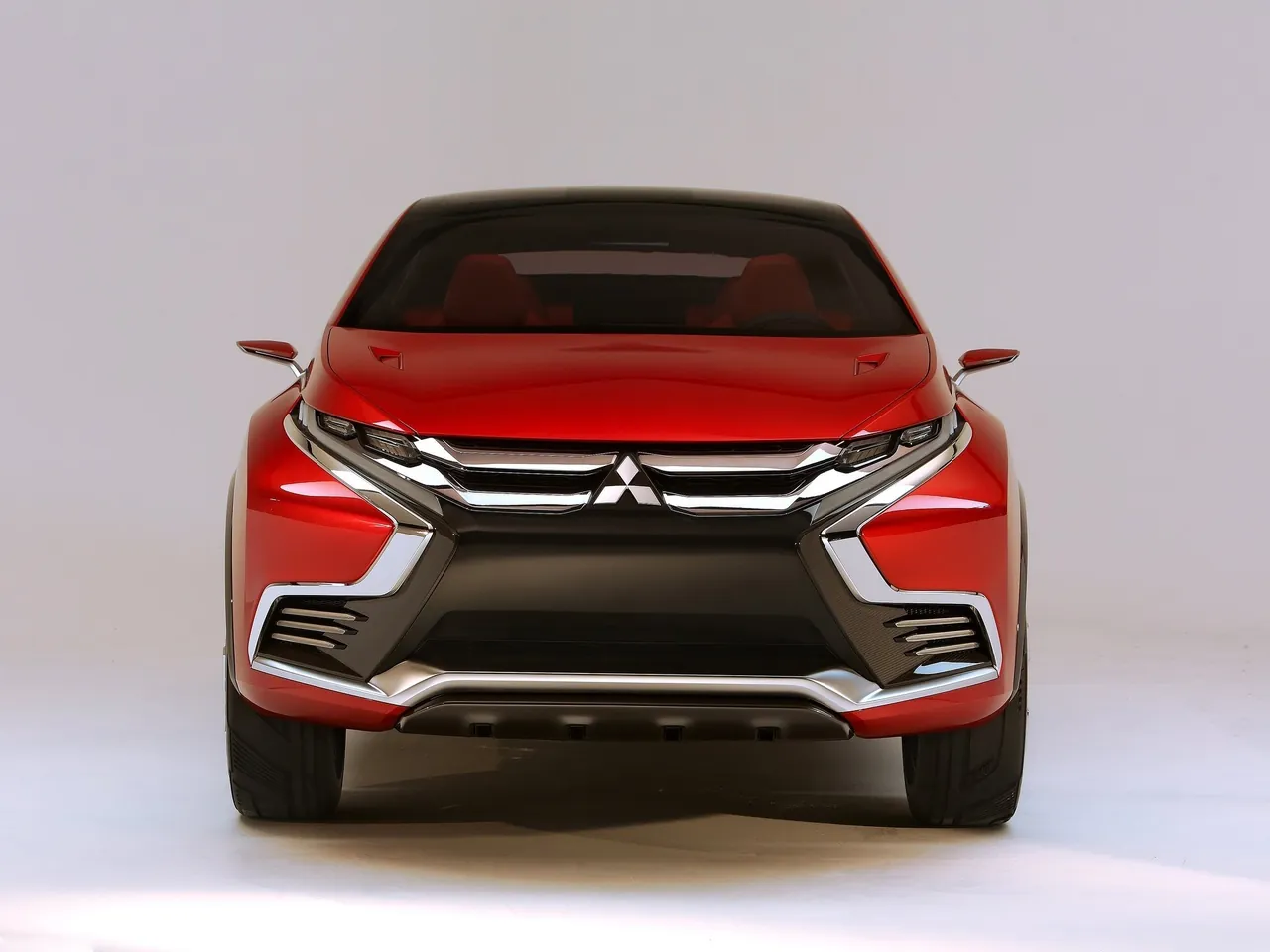 Mitsubishi XR-PHEV II Concept (2015) – zepředu