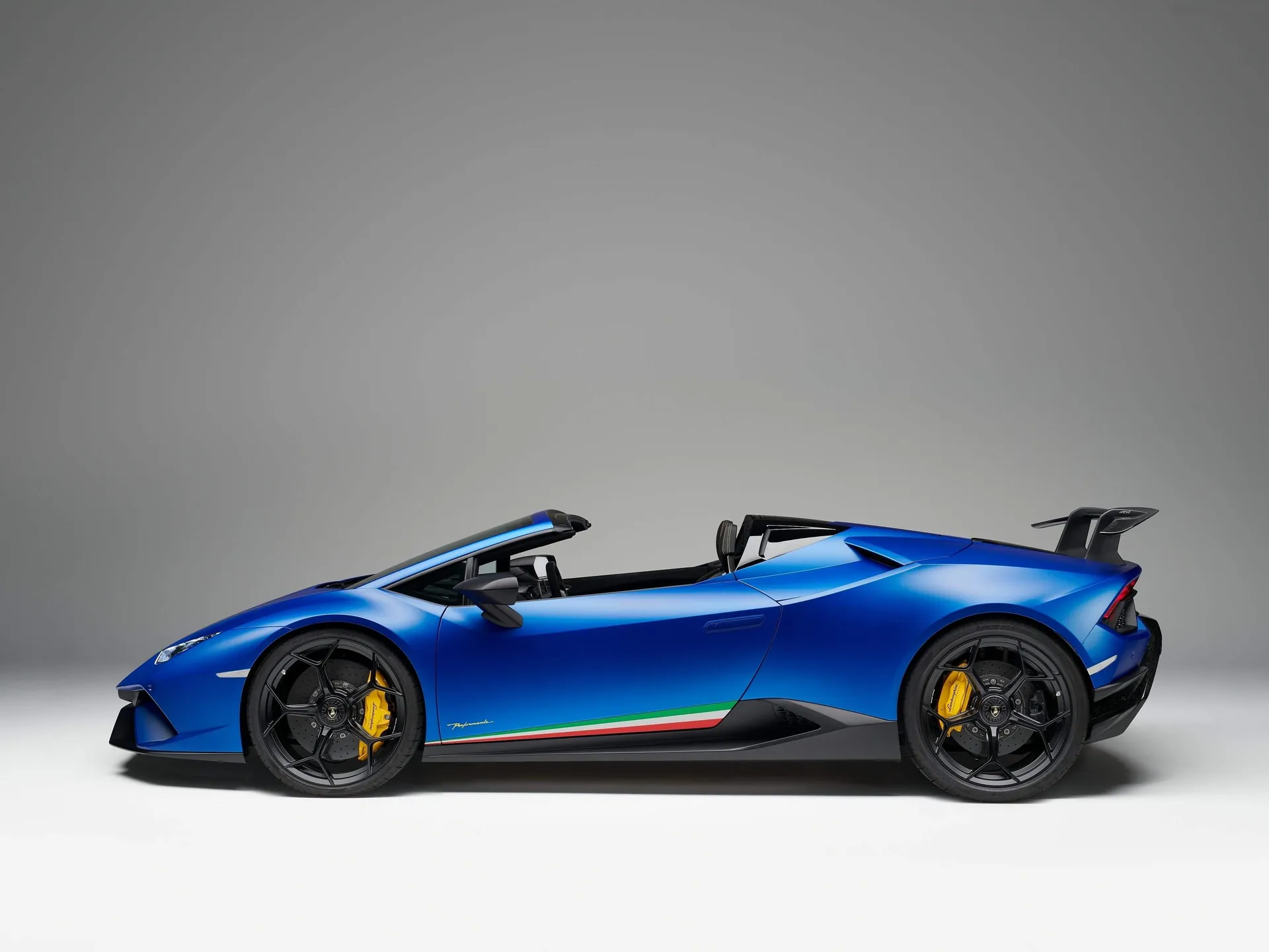 Lamborghini Huracan Performante Spyder (2019) – boční profil