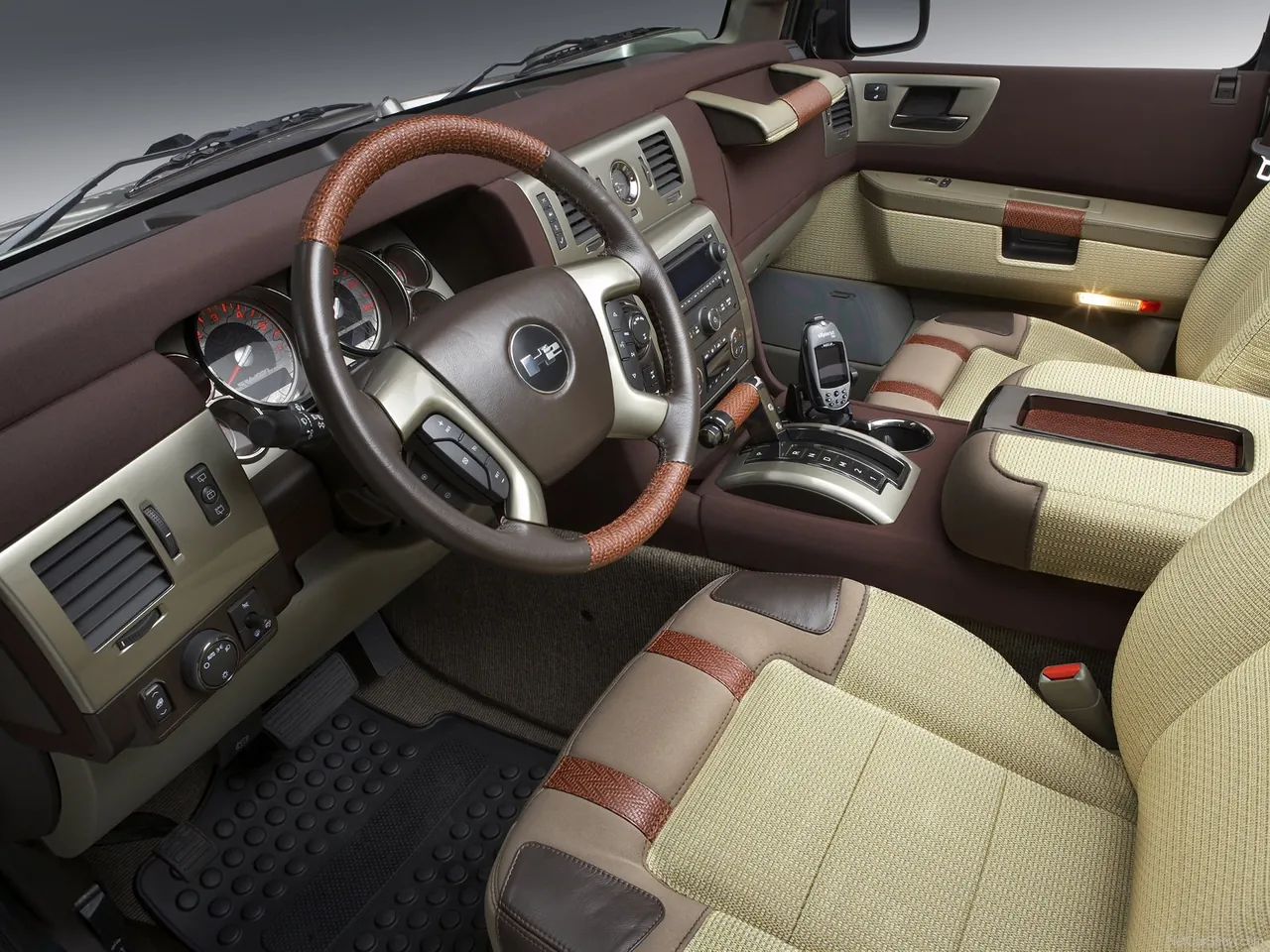 Hummer H2 Safari Concept (2007) – interiér