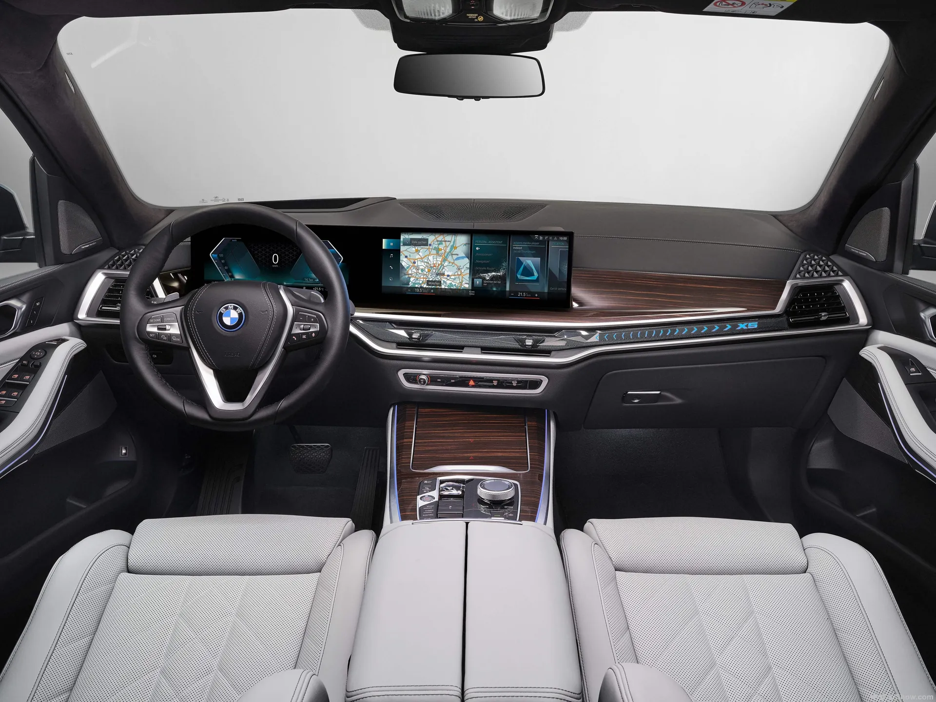 BMW X5 (2024) - Interior