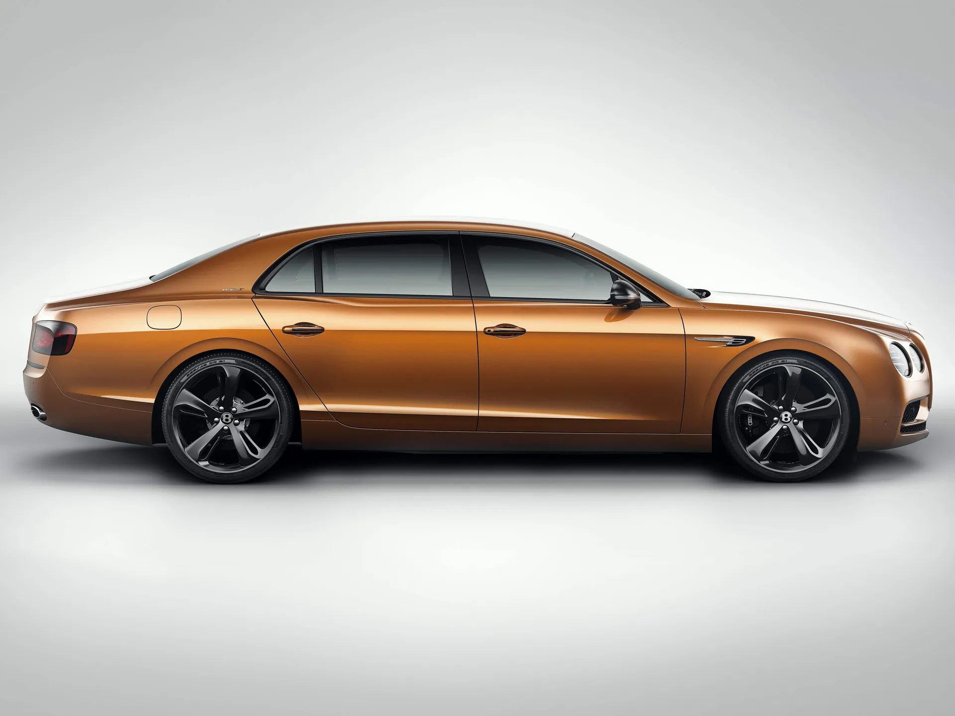 Bentley Flying Spur W12 S (2017) – boční profil
