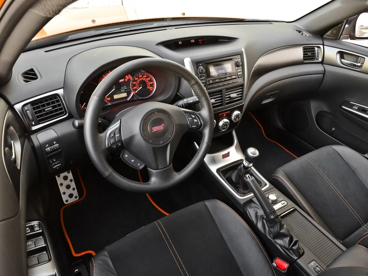 Subaru Impreza WRX STI Special Edition (2013) – interiér