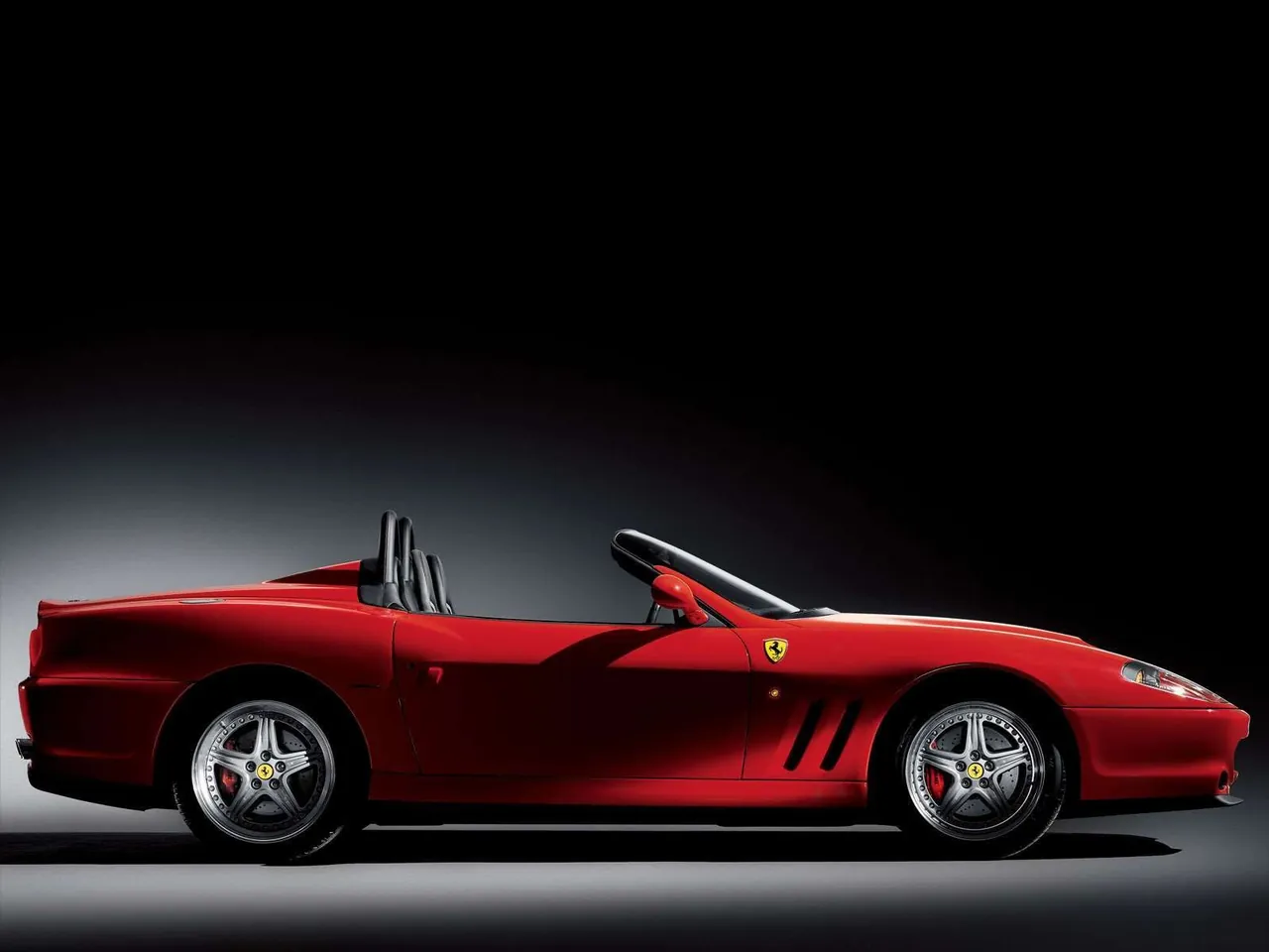 Ferrari 550 Barchetta Pininfarina (2001) – boční profil