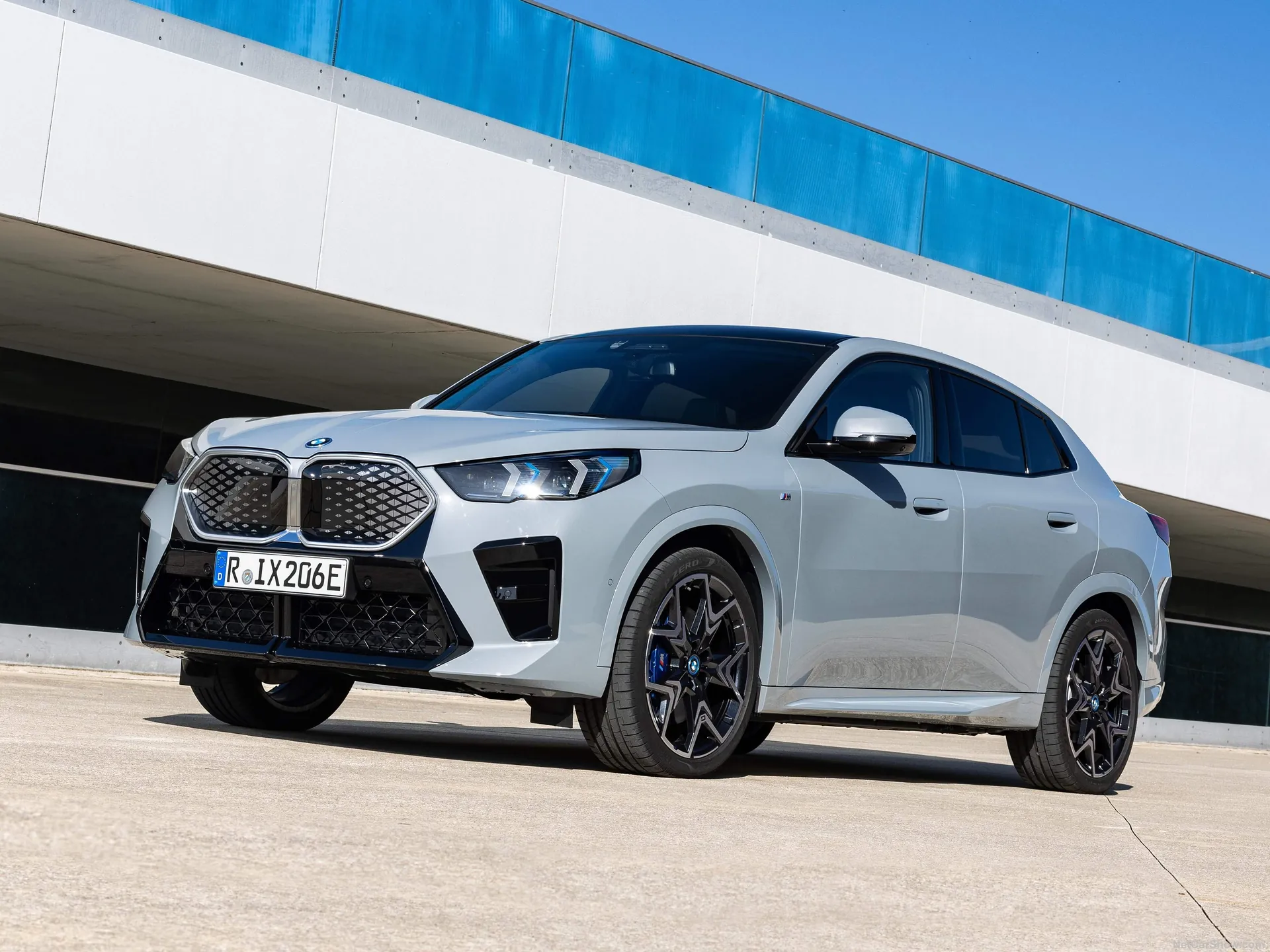 BMW iX2 (2024)