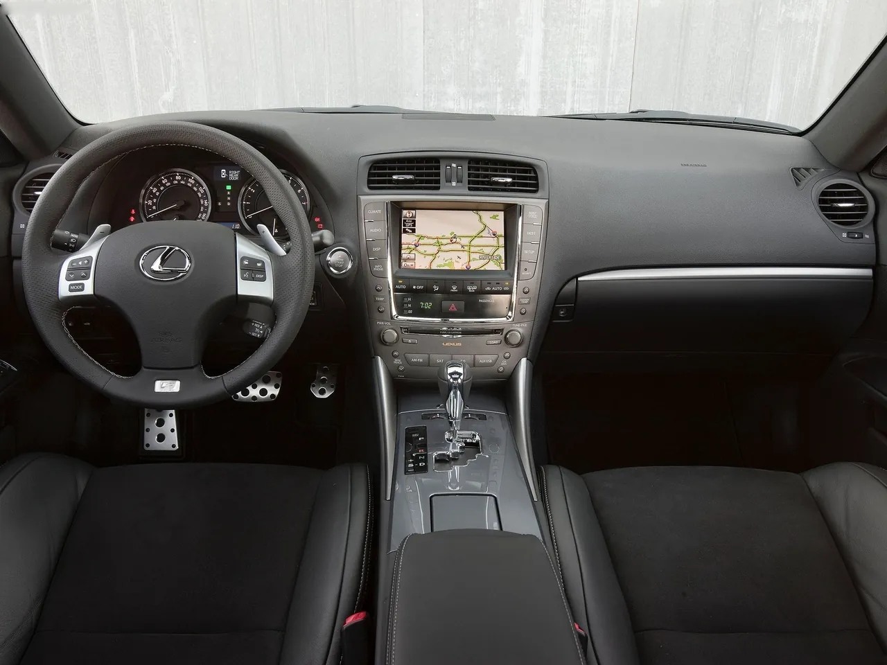 Lexus IS 350 F Sport (2011) – interiér
