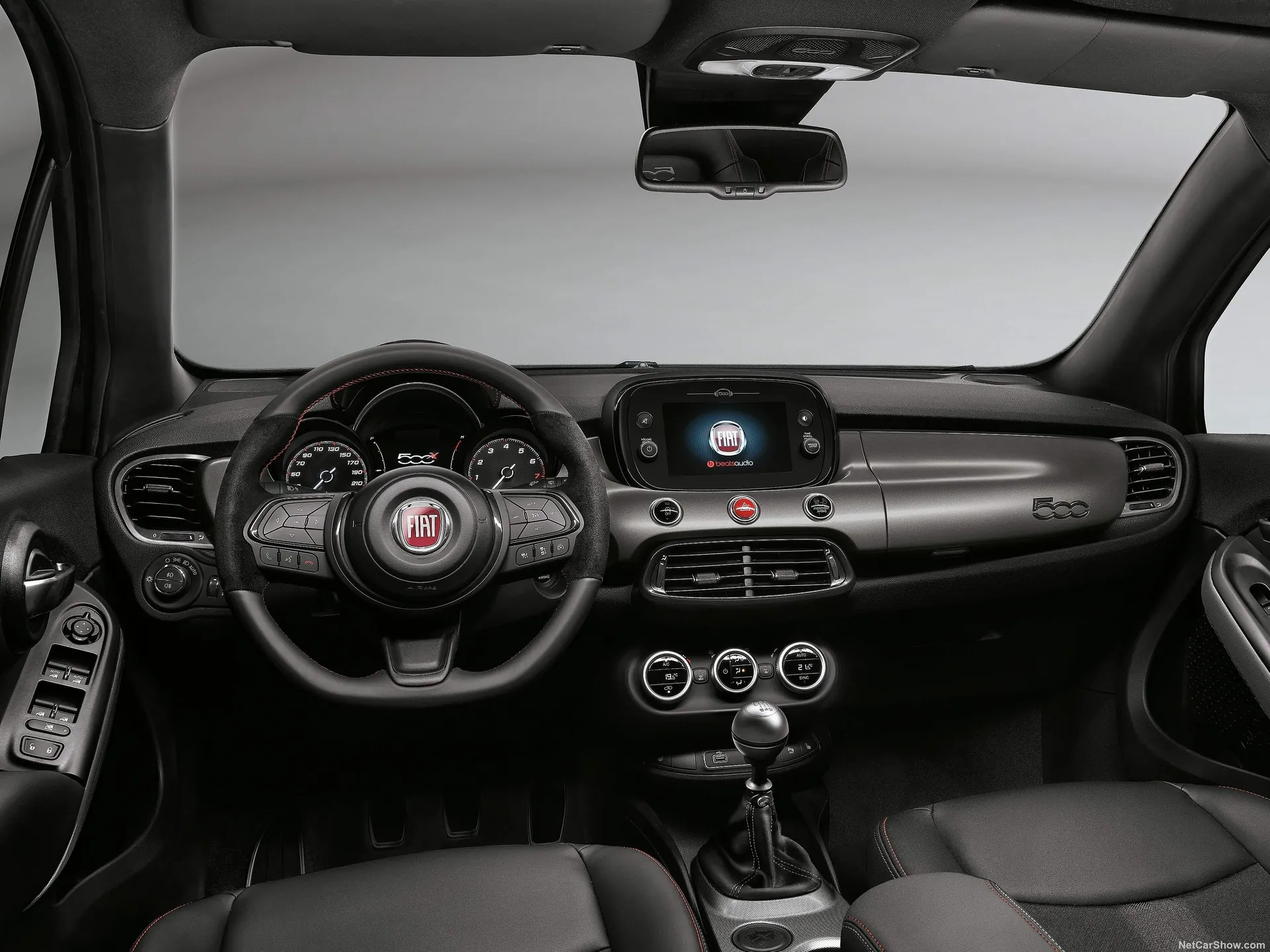 Fiat 500X Sport (2020) – interiér