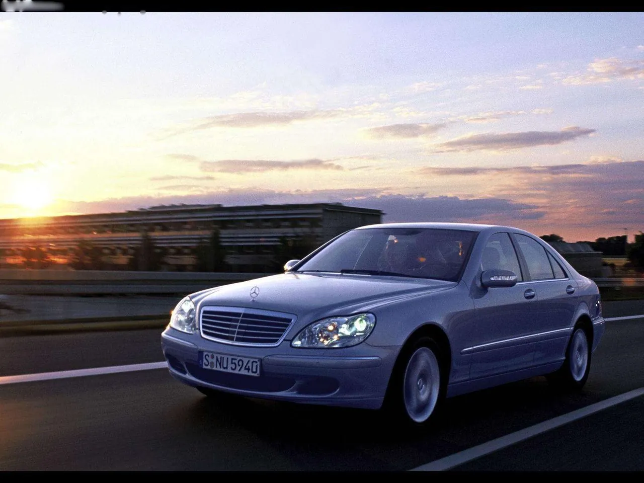 Mercedes-Benz S500 4MATIC (2003)