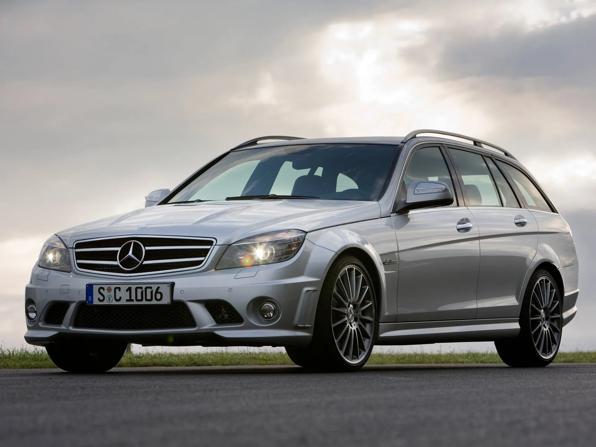 Mercedes-Benz C63 AMG Estate (2008)