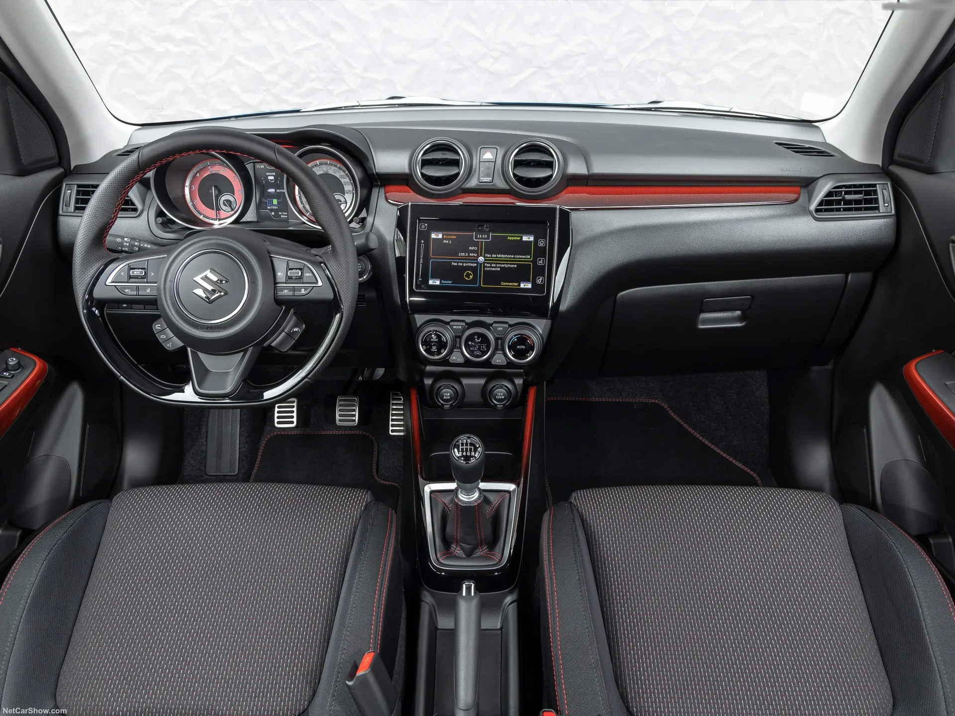 Suzuki Swift Sport (2020) – interiér