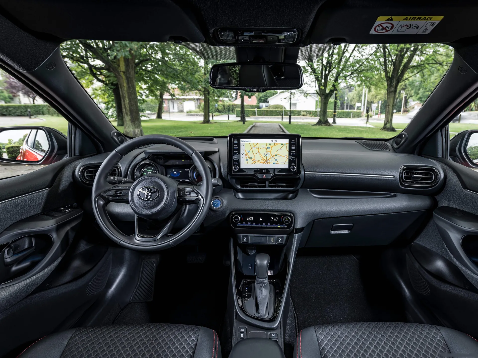 Toyota Yaris (2020) - Interior