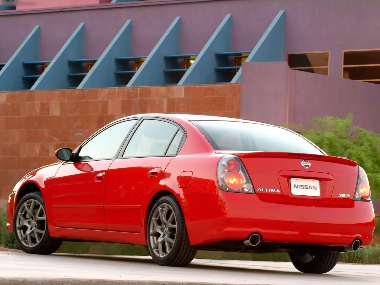 Nissan Altima SER (2005) – zadní tříčtvrteční pohled