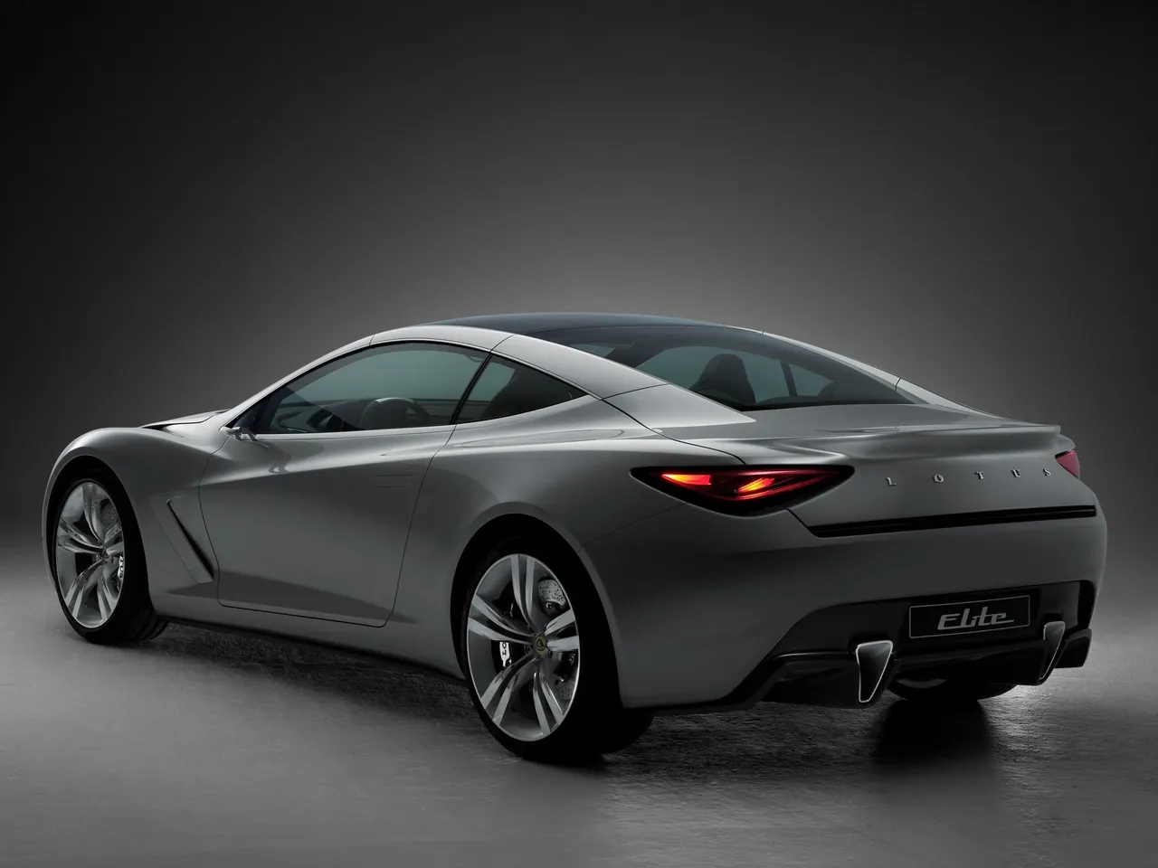 Lotus Elite Concept (2010) – zadní tříčtvrteční pohled