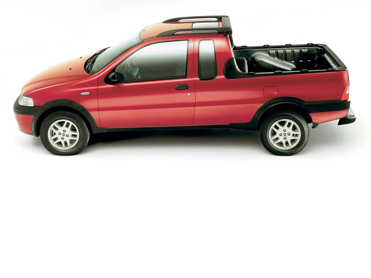 Fiat Strada (2003) – boční profil