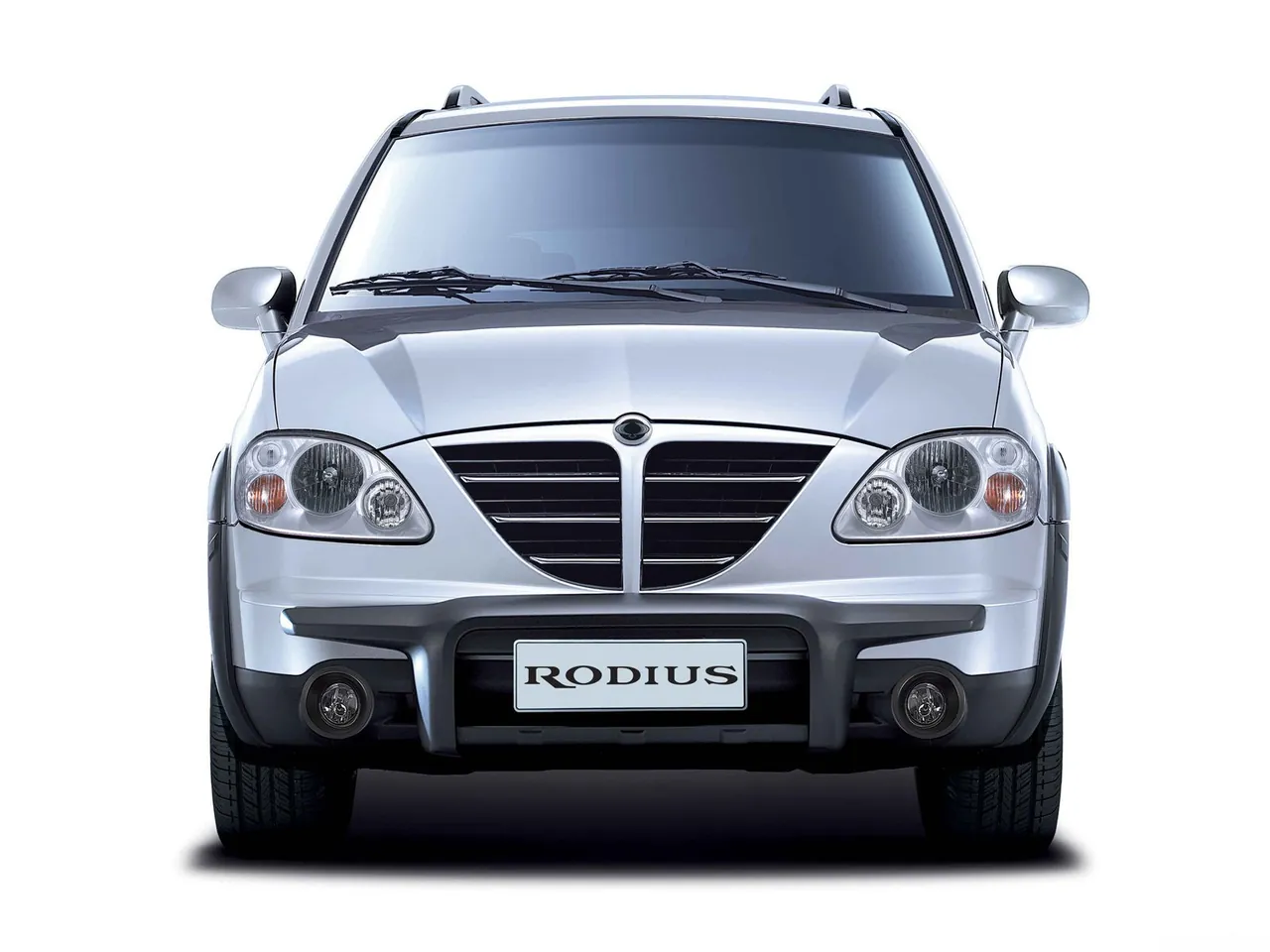 SsangYong Rodius (2004) – zepředu