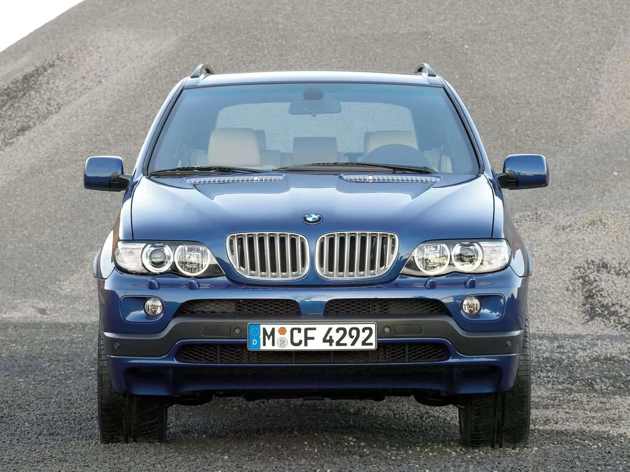 BMW X5 4.8is (2004) – zepředu