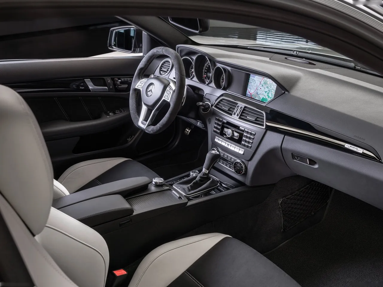 Mercedes-Benz C63 AMG Edition 507 (2014) - Interior