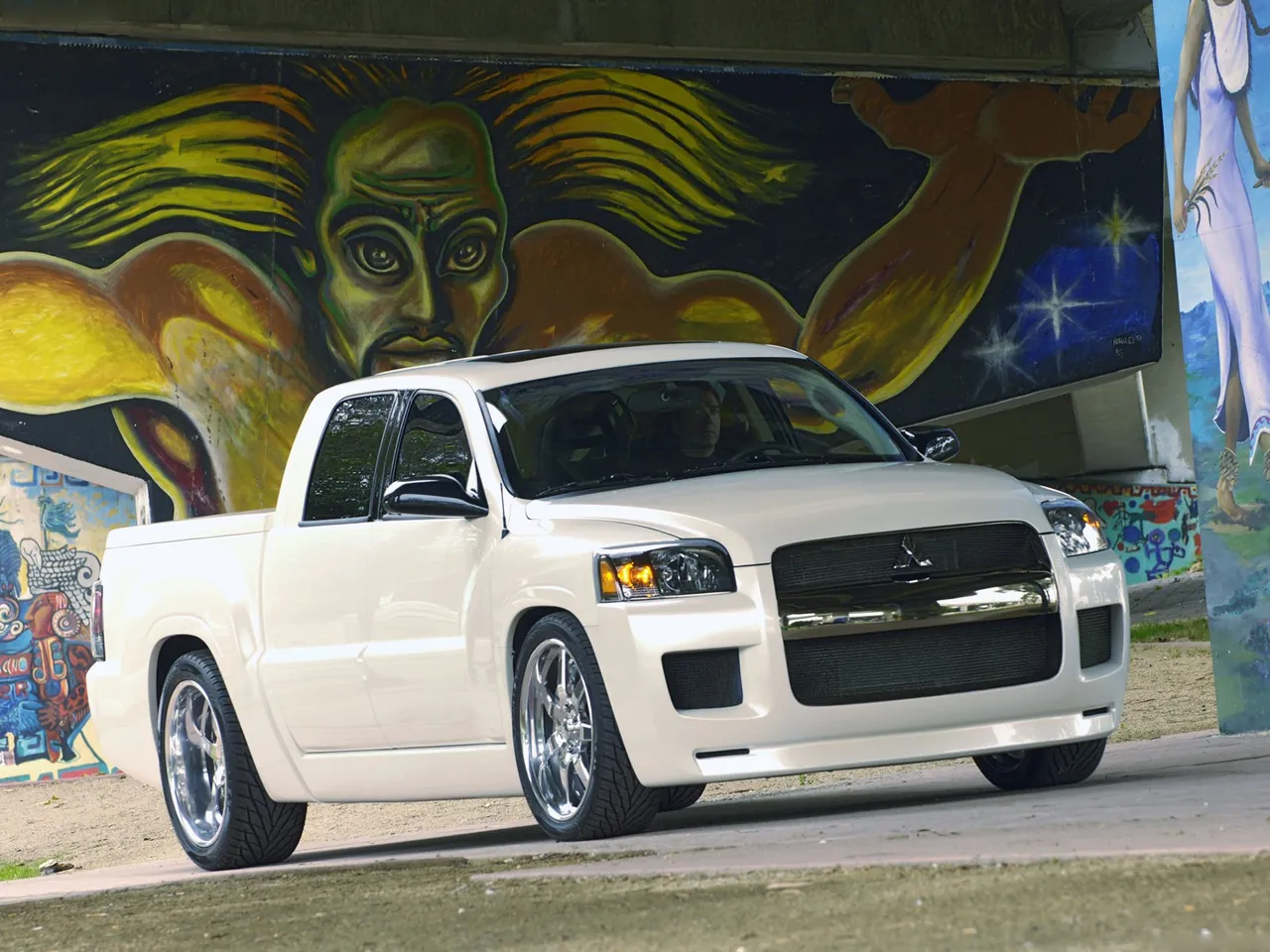 Mitsubishi Street Raider Concept (2005)