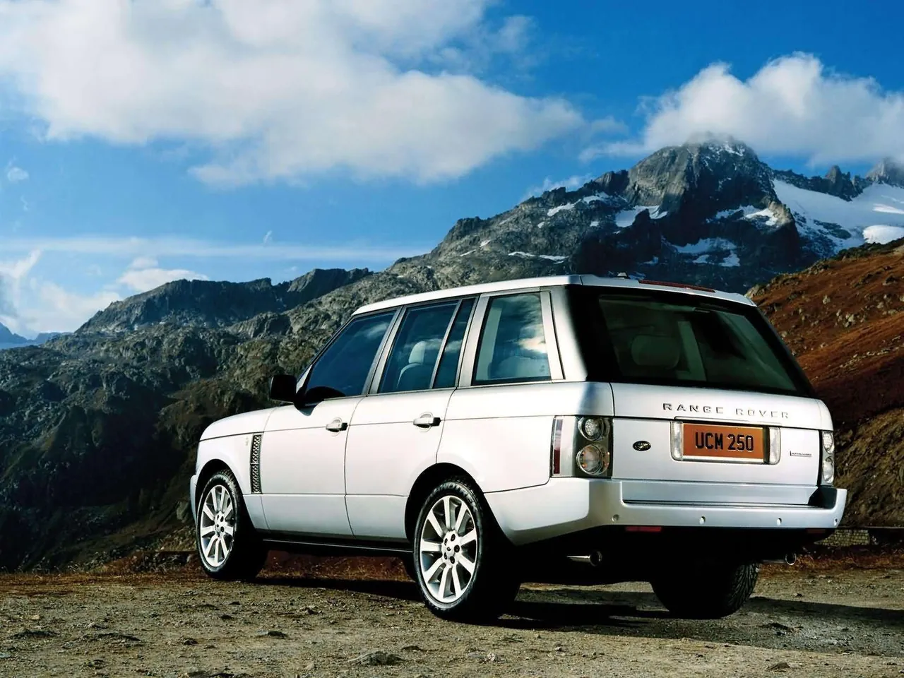 Land Rover Supercharged Range Rover (2006) - Rear Three-Quarter