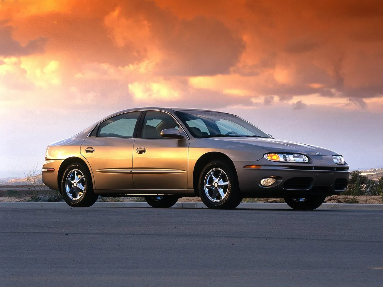 Oldsmobile Aurora (2001)