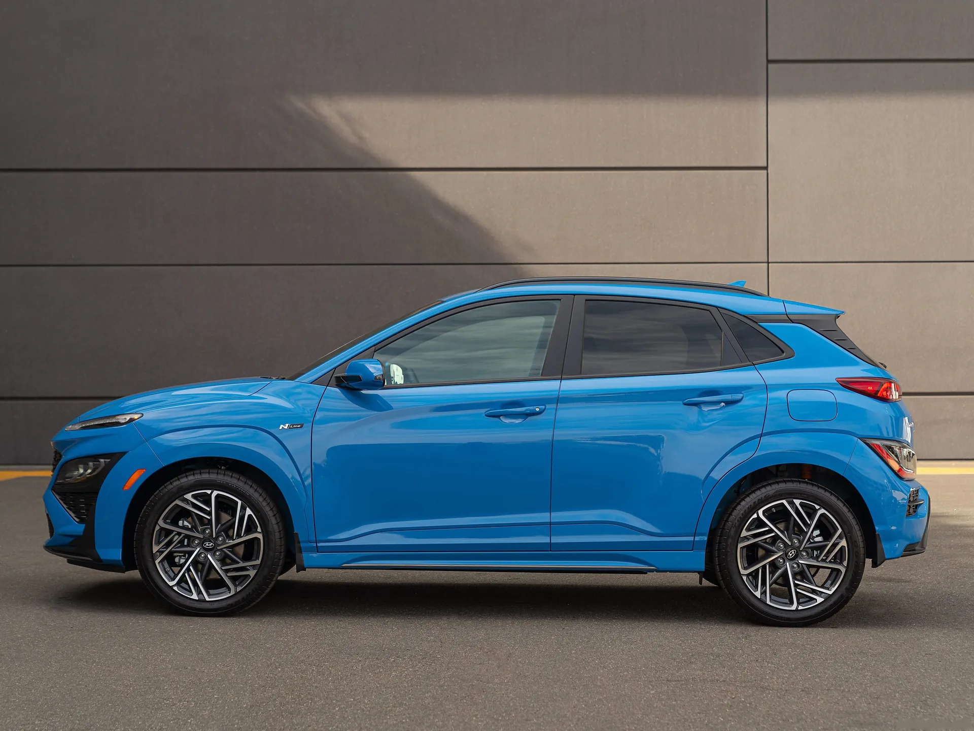 Hyundai Kona N Line [US] (2022) – boční profil