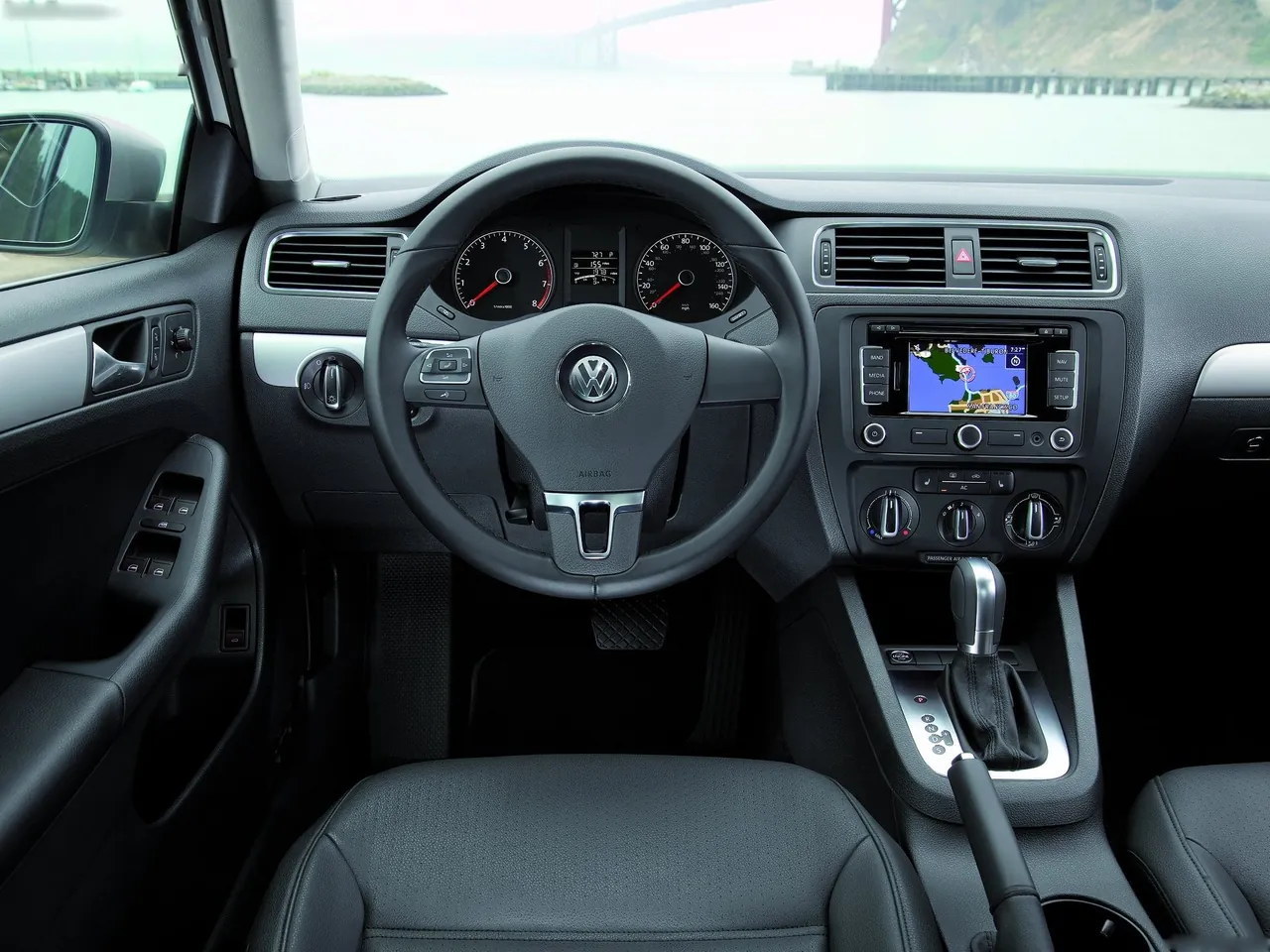 Volkswagen Jetta (2011) - Interior