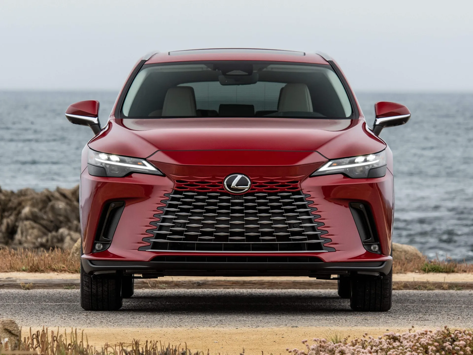 Lexus RX [US] (2023) - Front