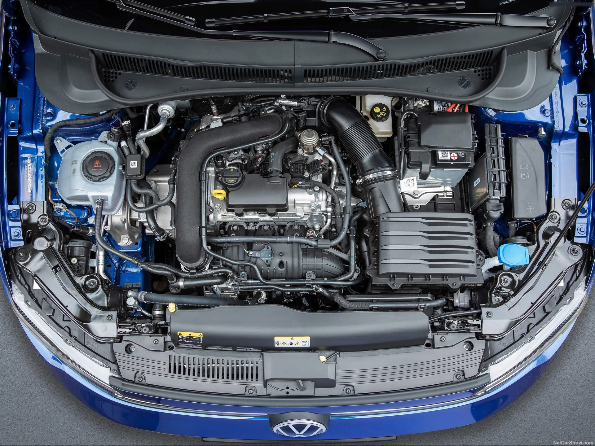 Volkswagen Polo (2022) - Engine Bay