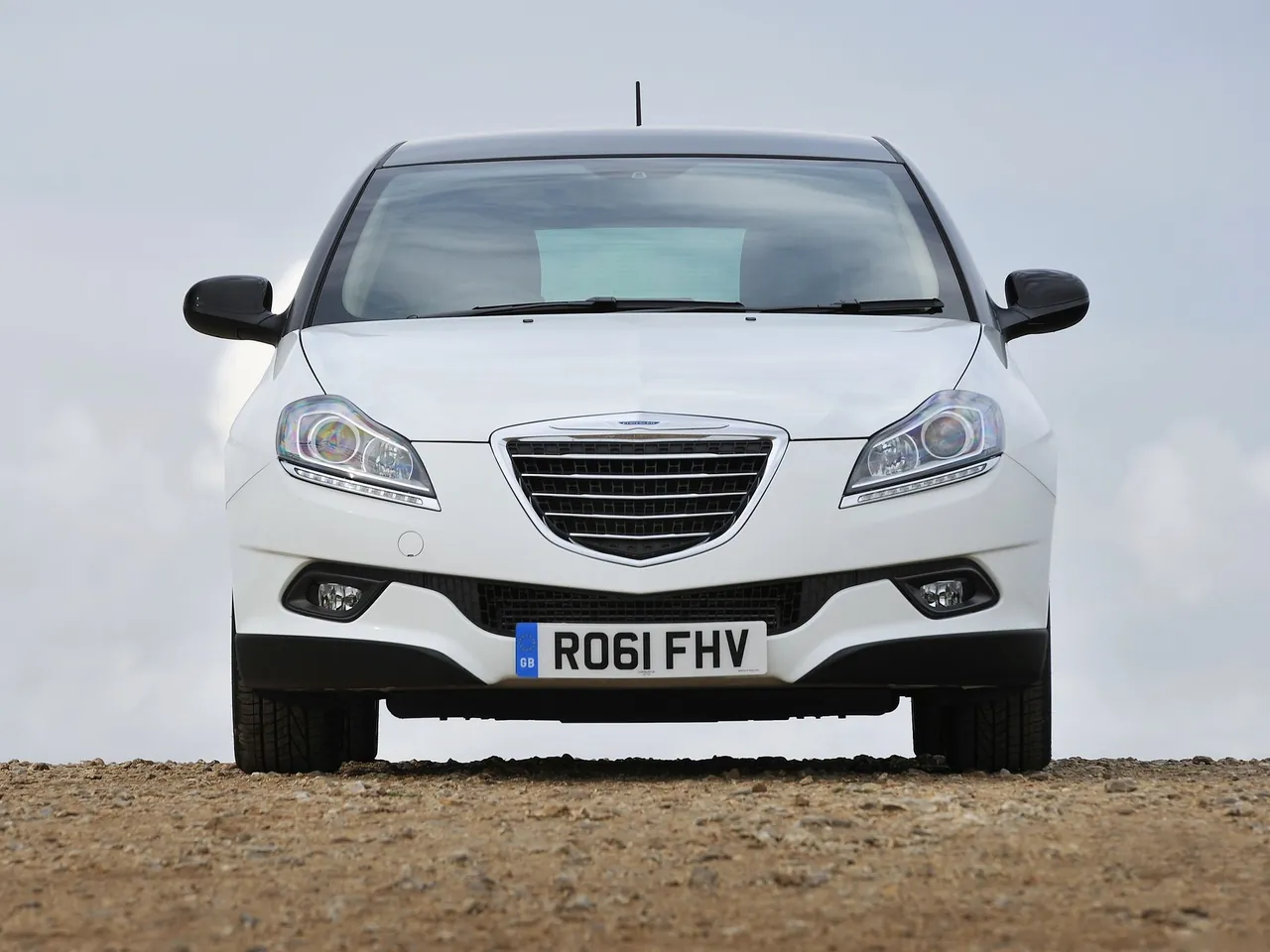 Chrysler Delta (2012) – zepředu