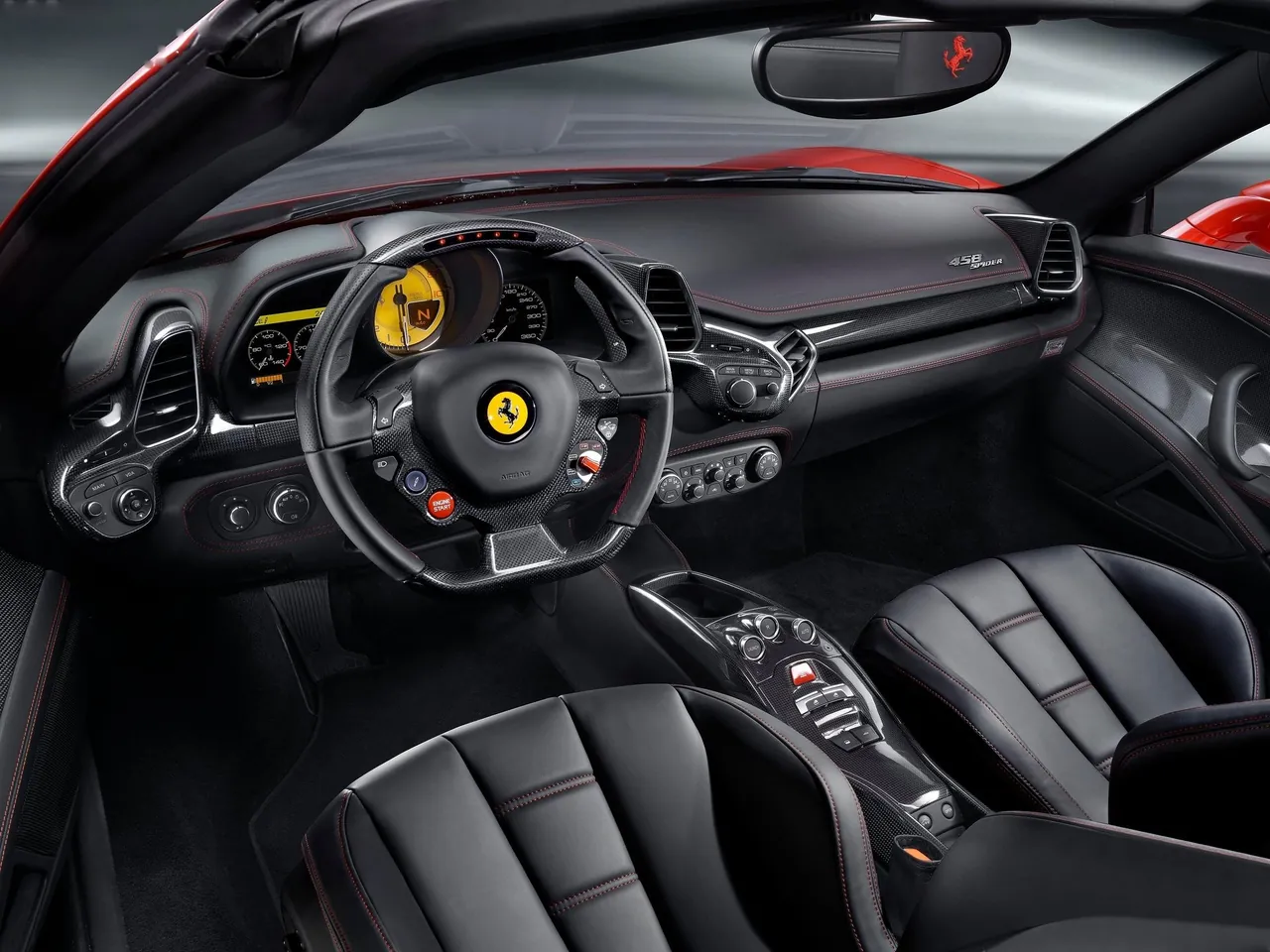Ferrari 458 Spider (2013) – interiér